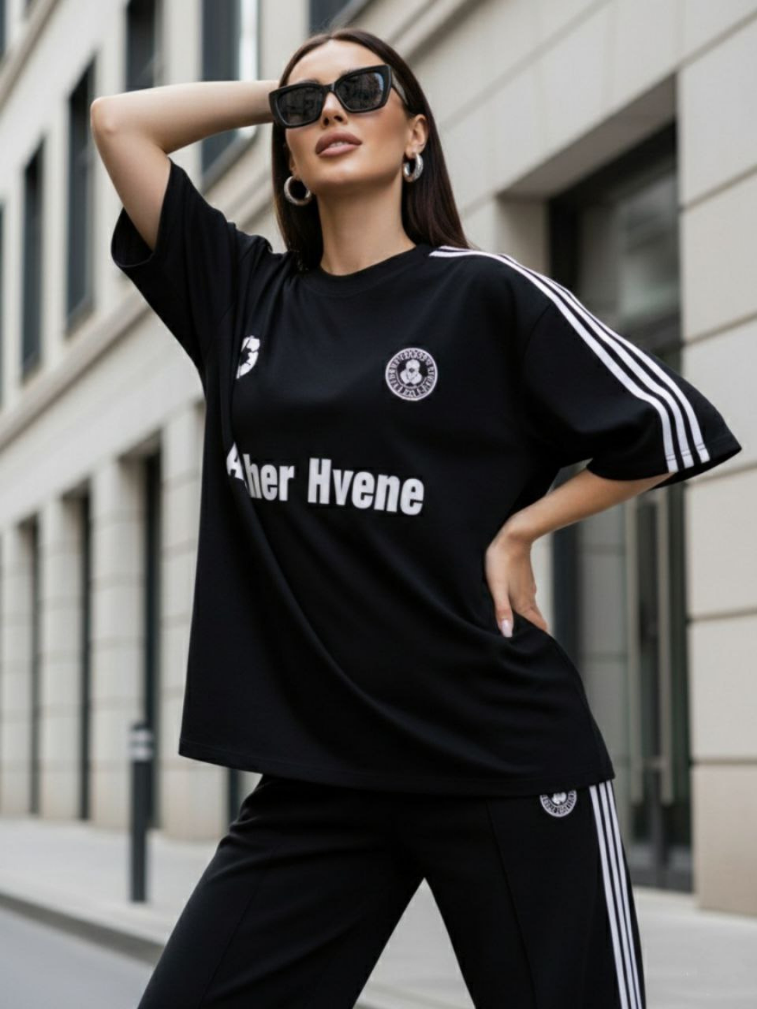 Ayollar sport kostyumi, futbolka va shim M–4XL — ELLY FASHION - 