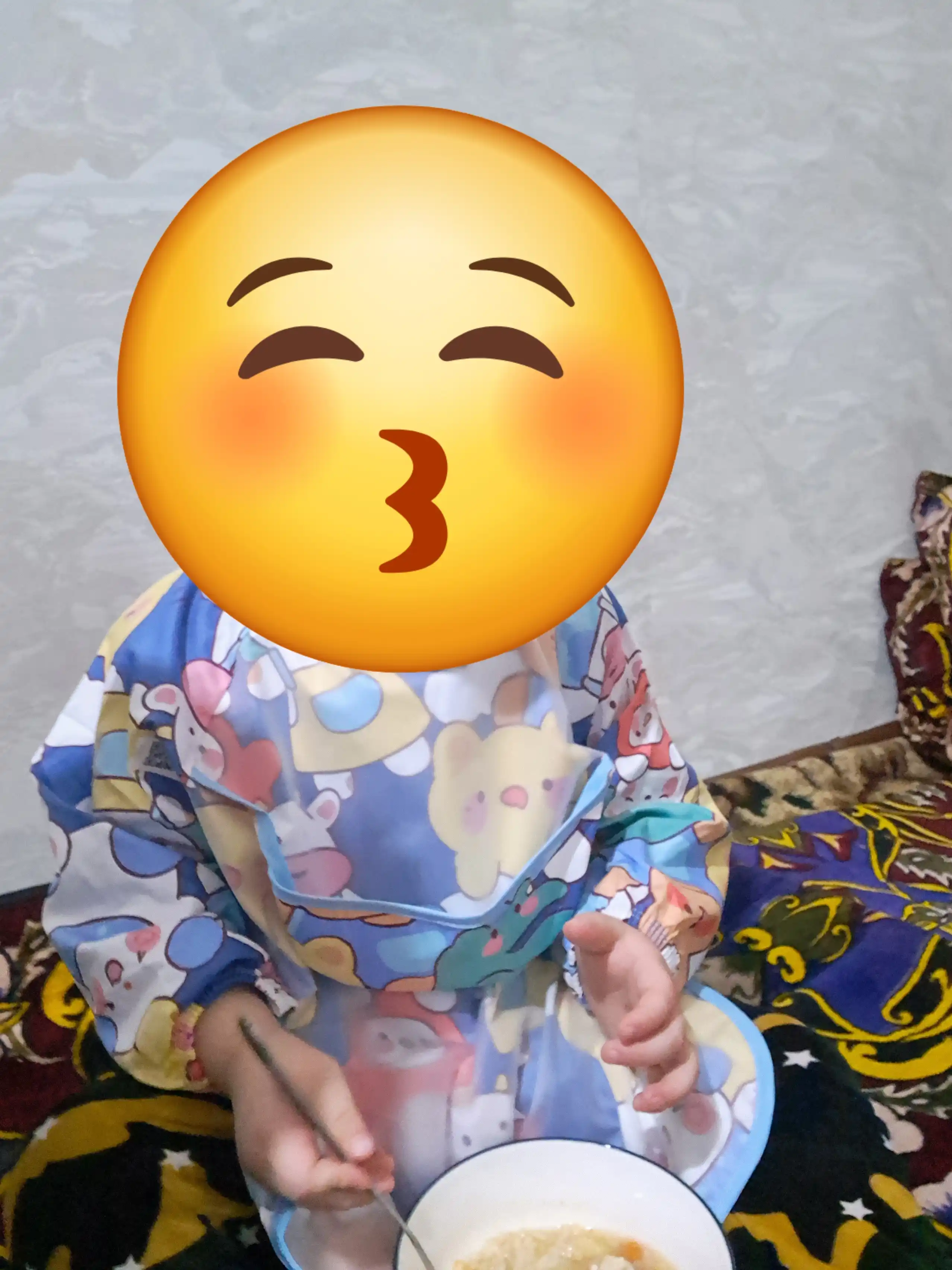 Детский фартук с длинными рукавами
