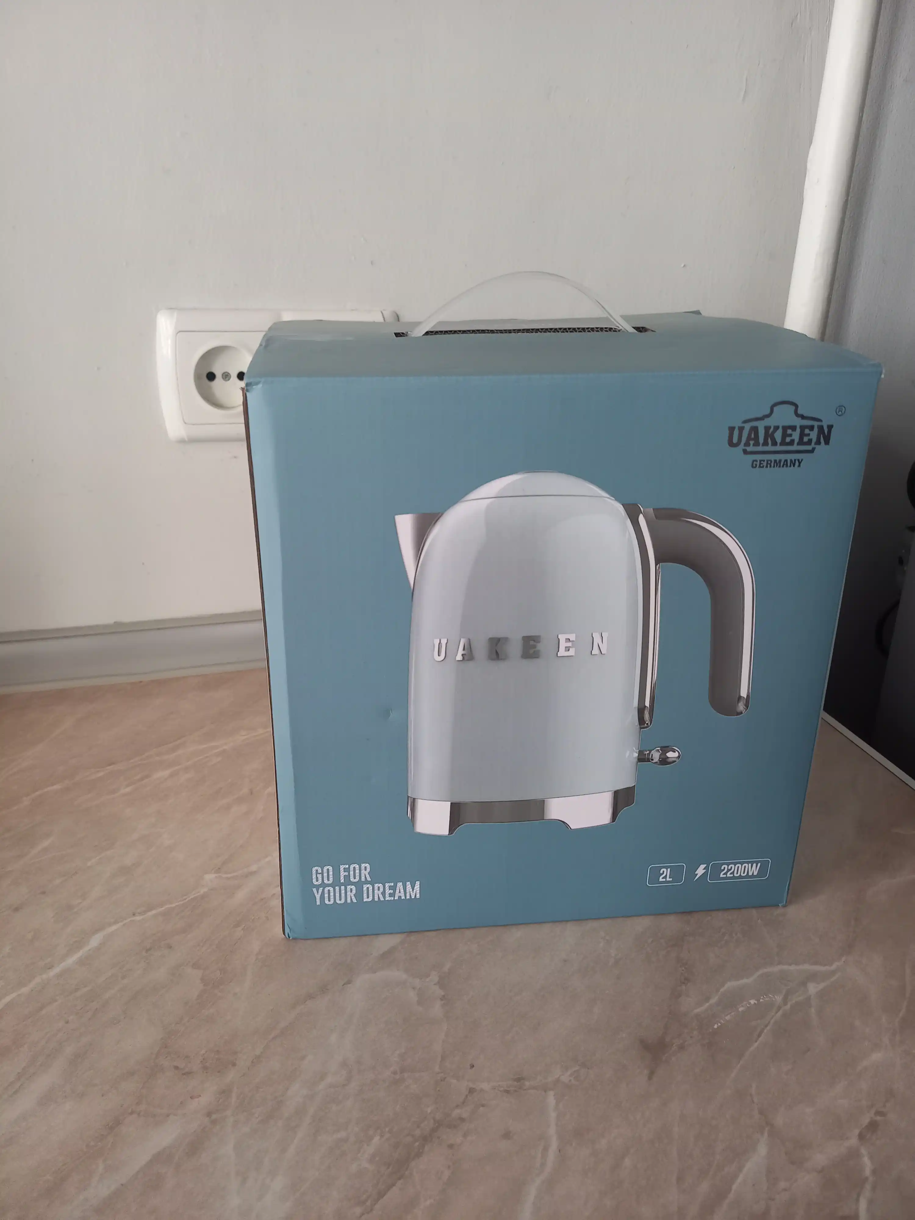 Uakeen ZL-2706 elektr chaynik, 2 litr — choyni kutmasdan, darhol iching