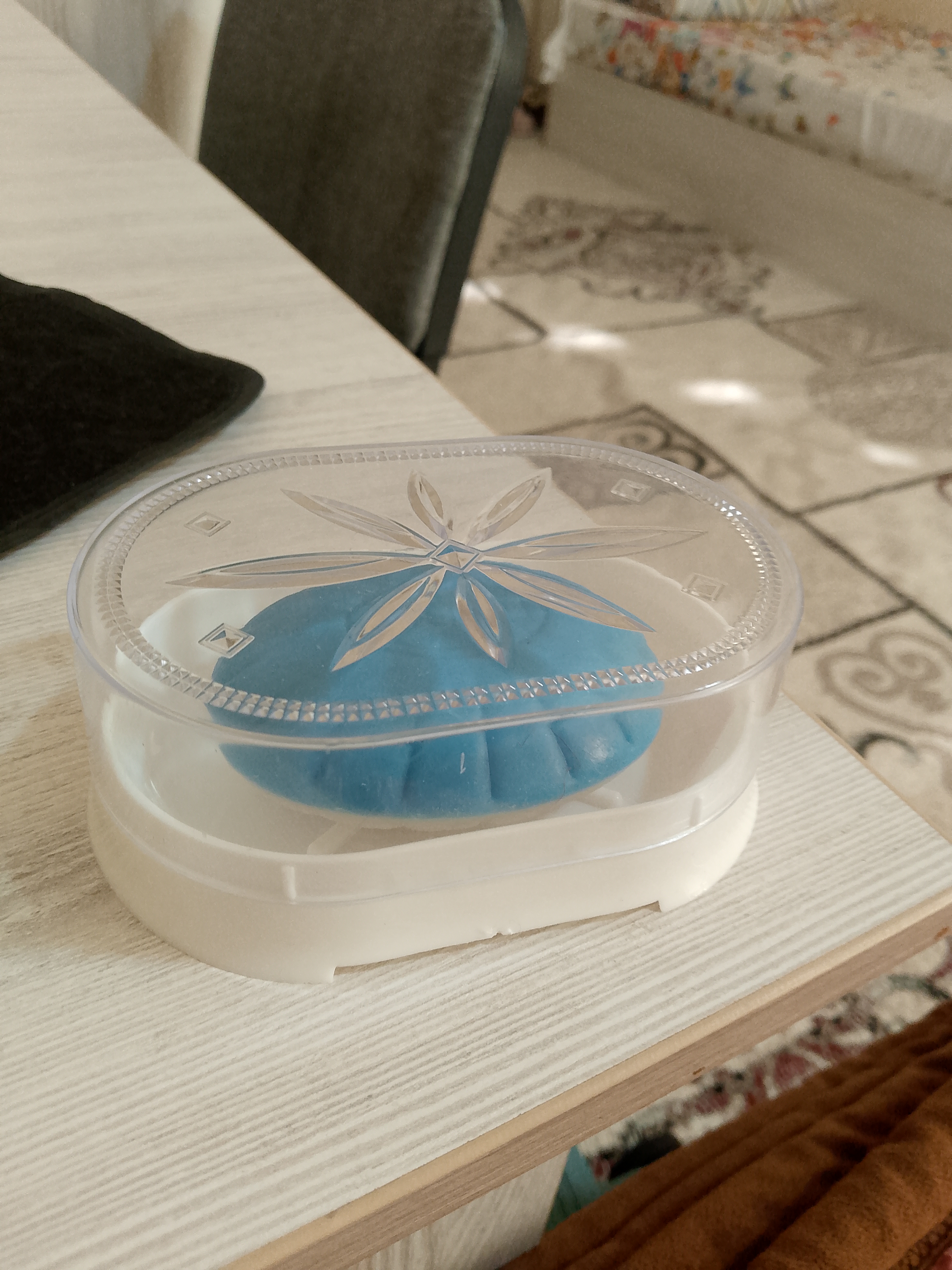 Plastik sovun idishi