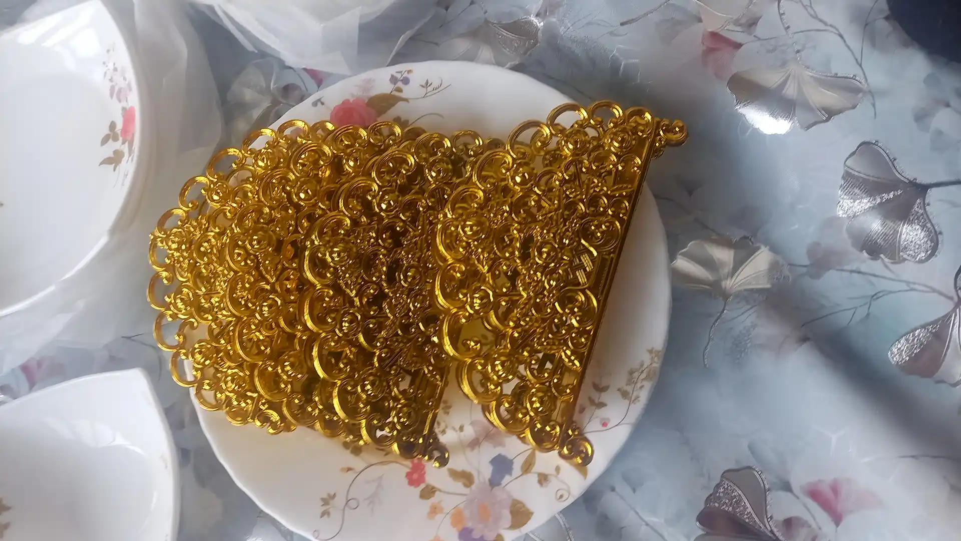 Salfetka solgich plastik qogoz sochiq solib qiuyadigan, oltin, 2 dona