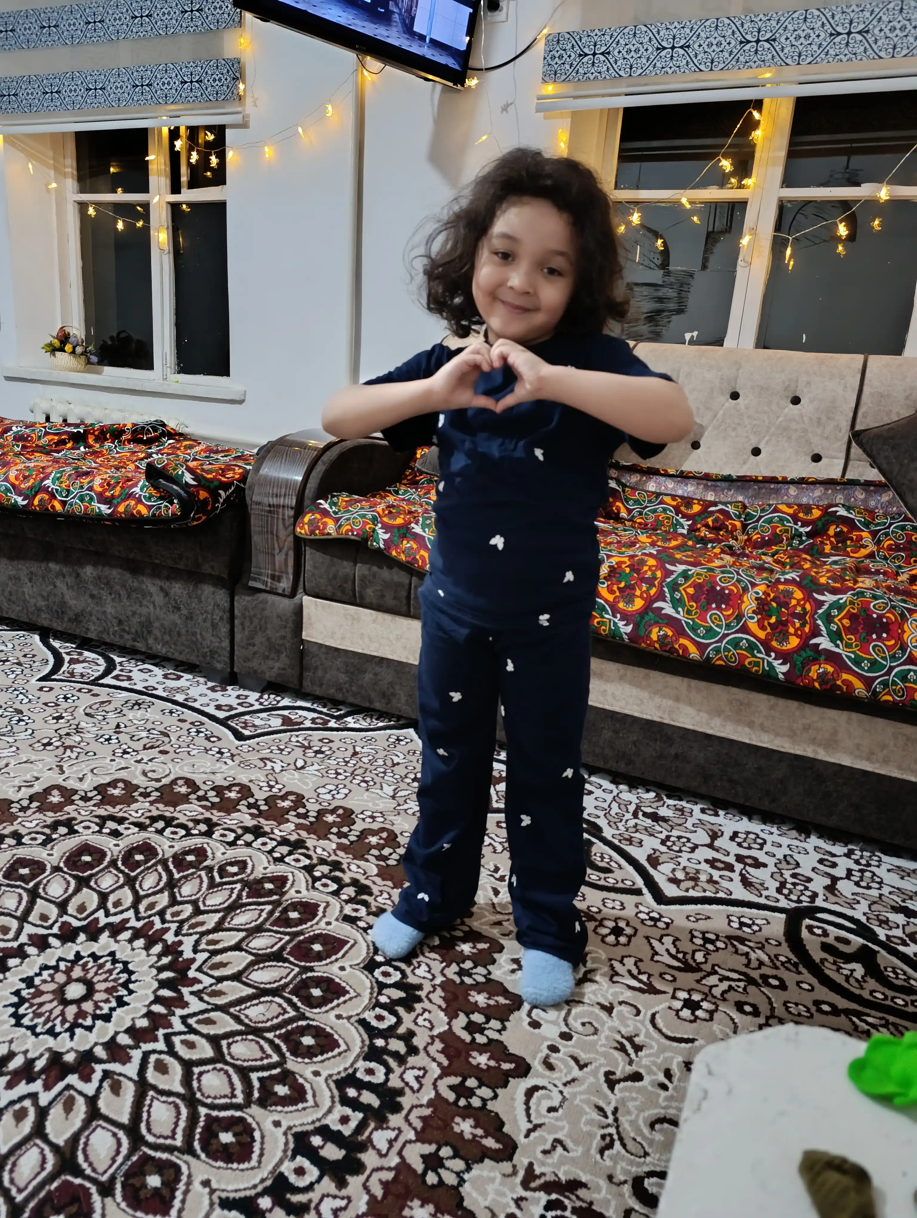Qizlar uchun bolalar pijamasi, NEO