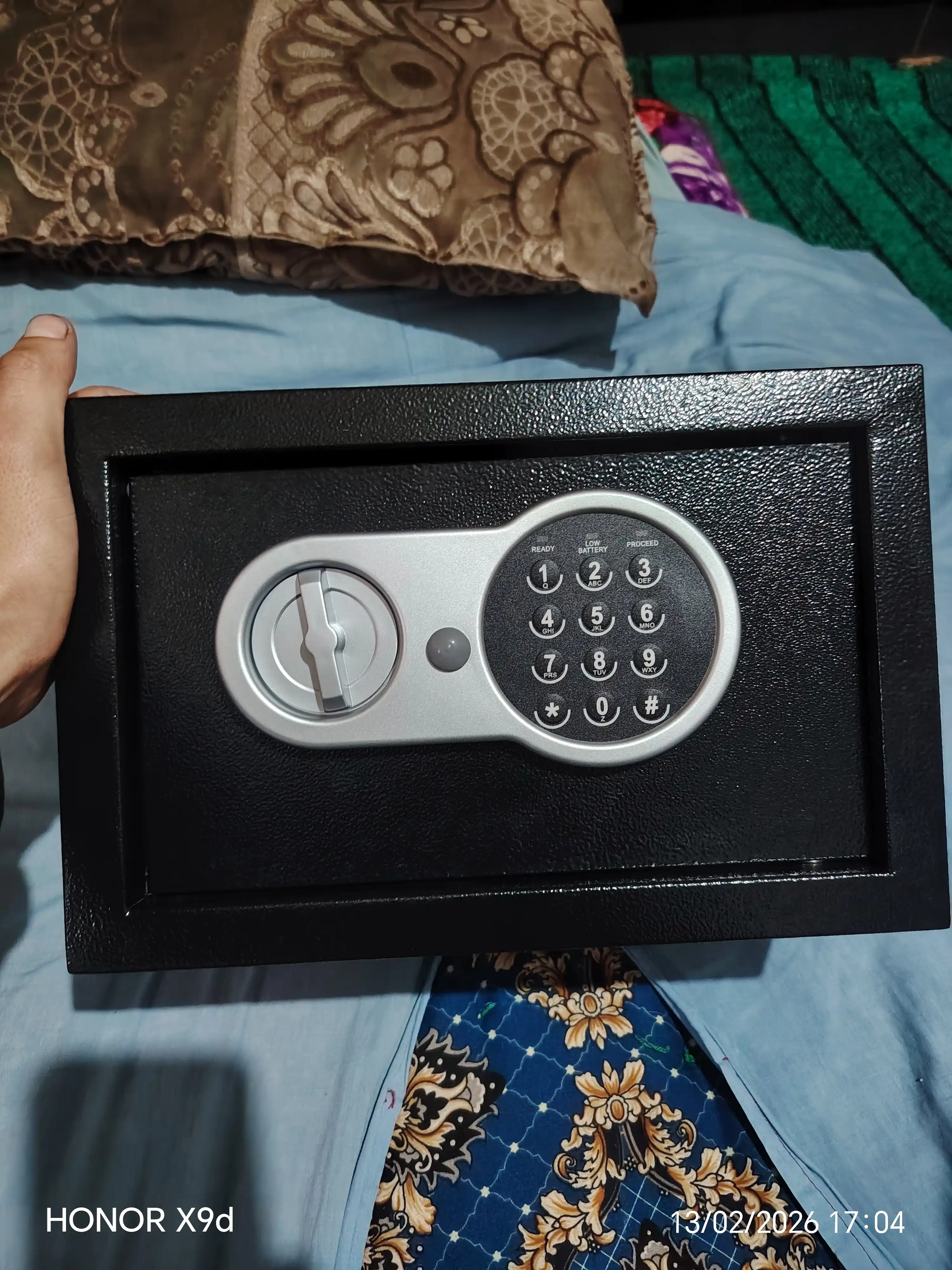 Elektron kod va kalitli seyf, 31×20×20 sm, metall, uy va ofis uchun