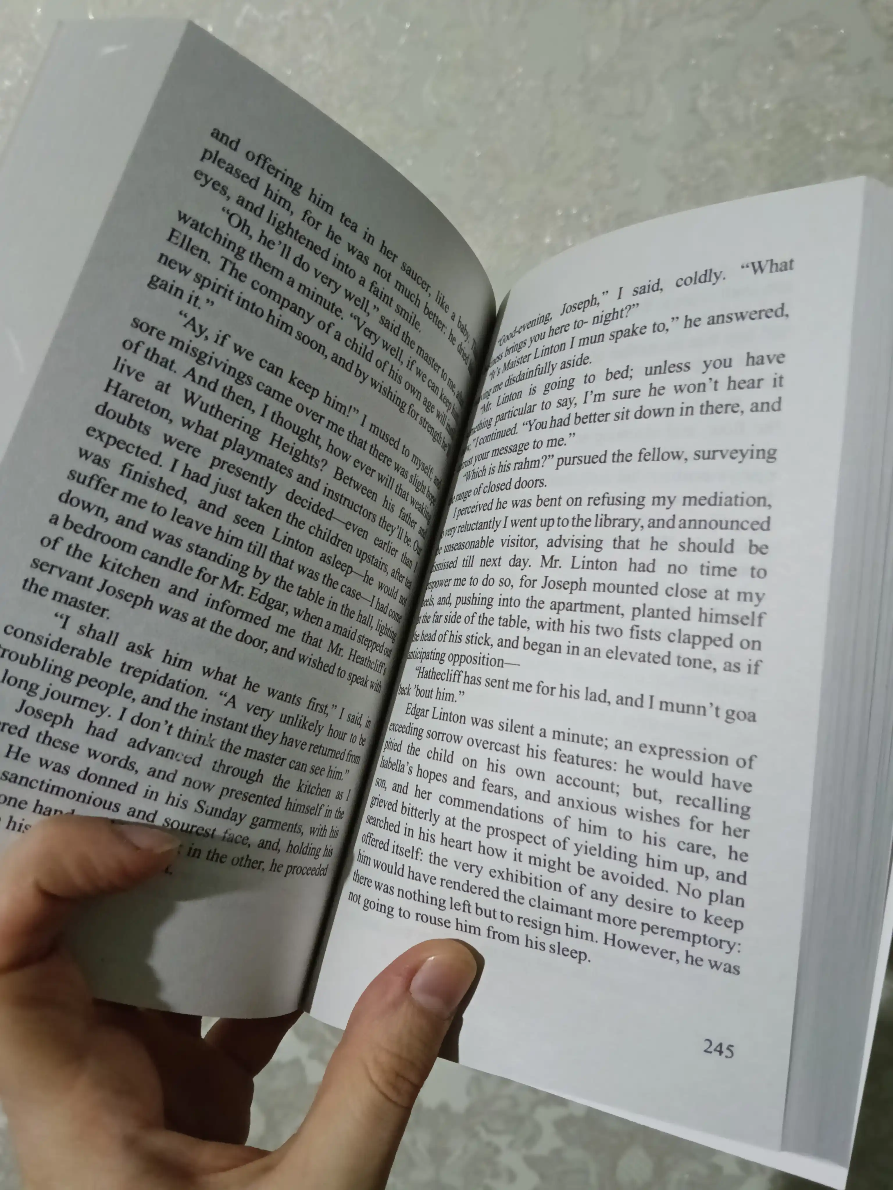 Wuthering Heights. Emily Bronte