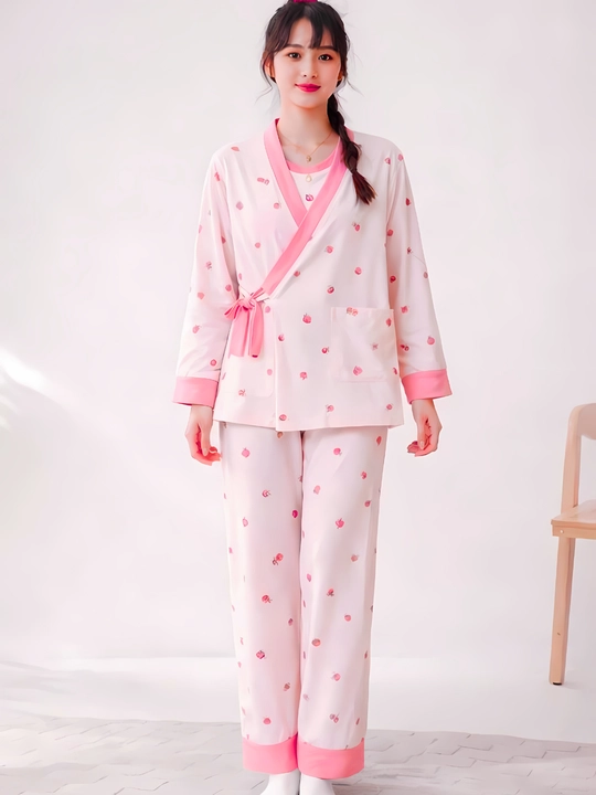 Ayollar uchun pijama, 3 tasi birda - 