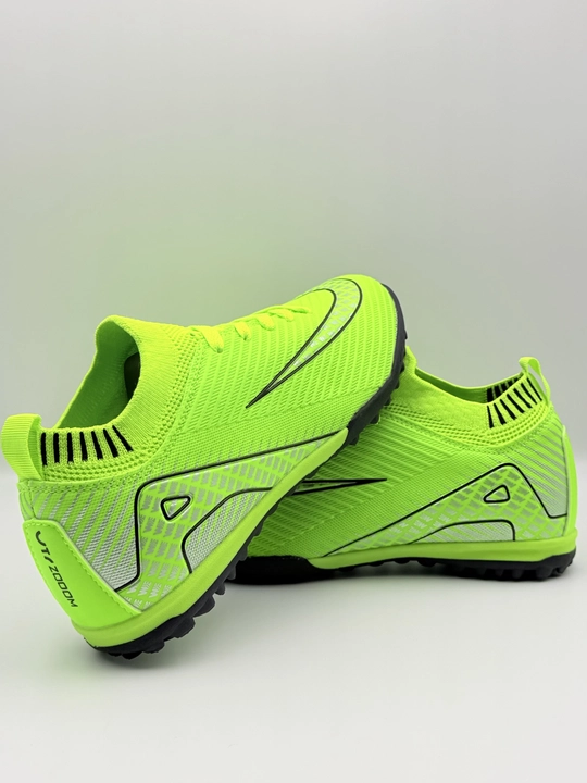 Обувь Nike, кроссовки, футбольные бутсы, спортивная обувь