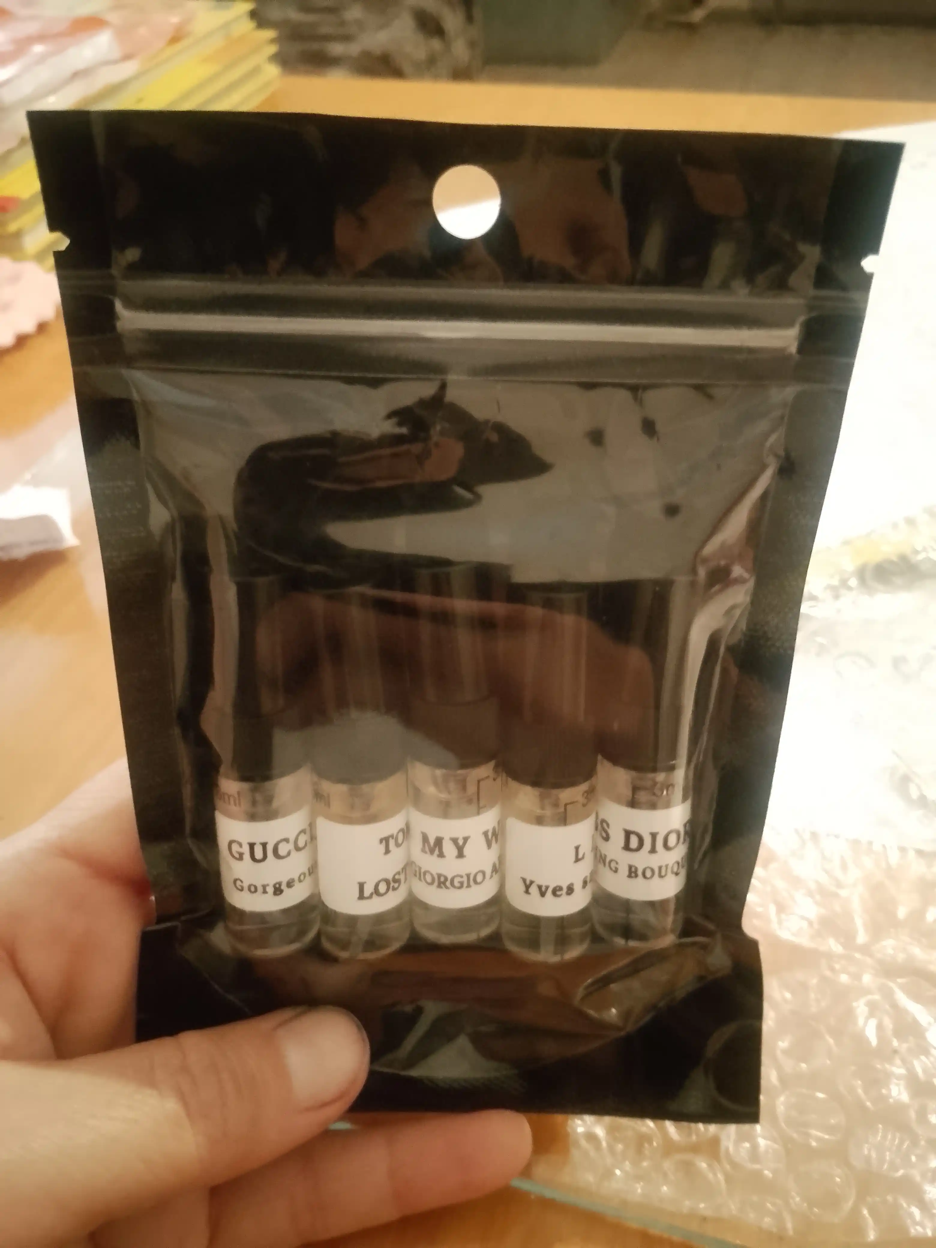 Atir nabor, sovgalar toplami ayollar uchun, parfumeriya to plami
