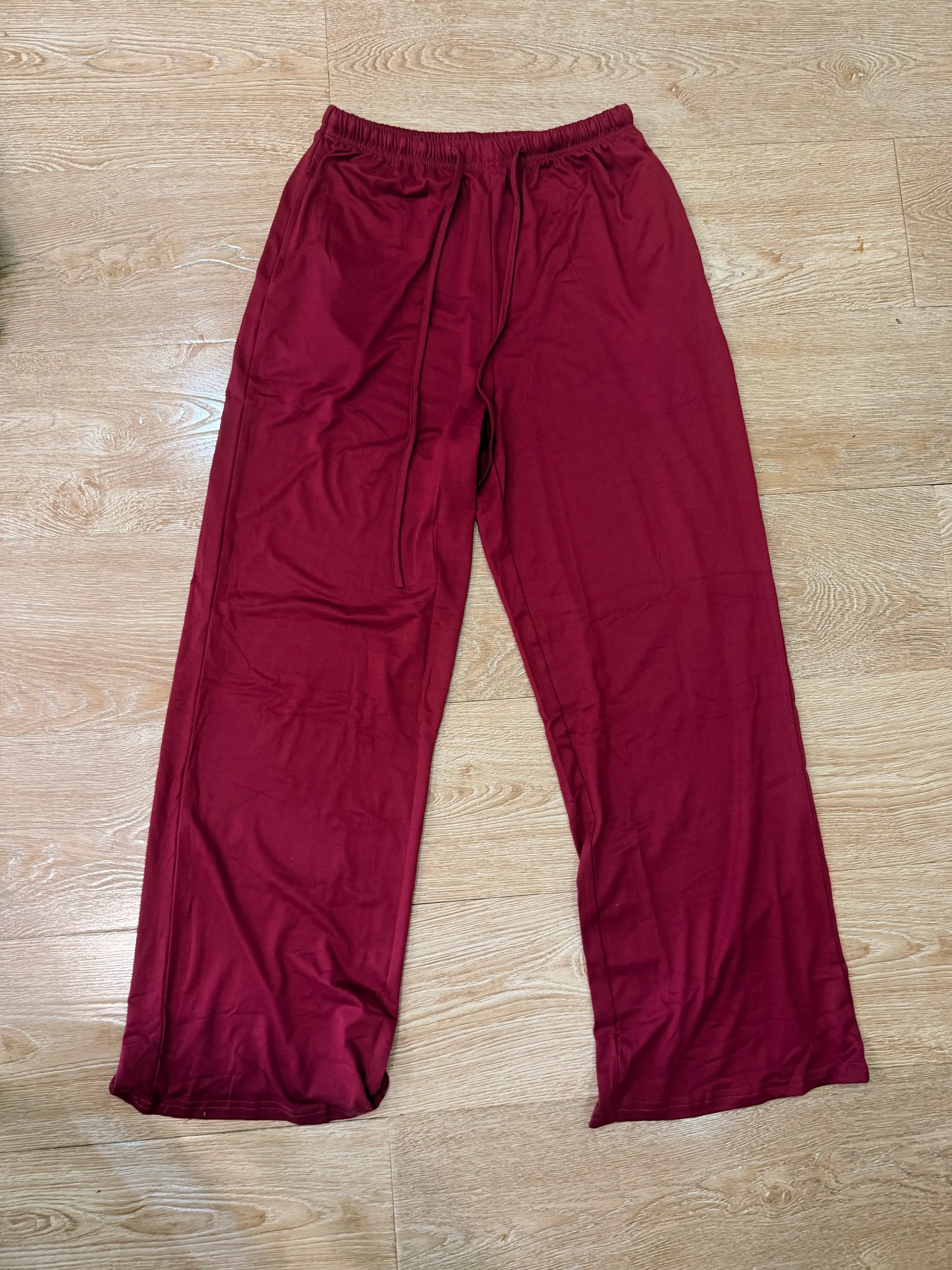 Костюм женский с брюками и футболкой, комбинезон на лямках EllyFashion