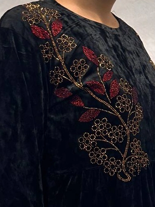 Ayollar uchun ikki qismli kostyum (tunika/shim), erkin fason, bahor-kuz mavsumi uchun