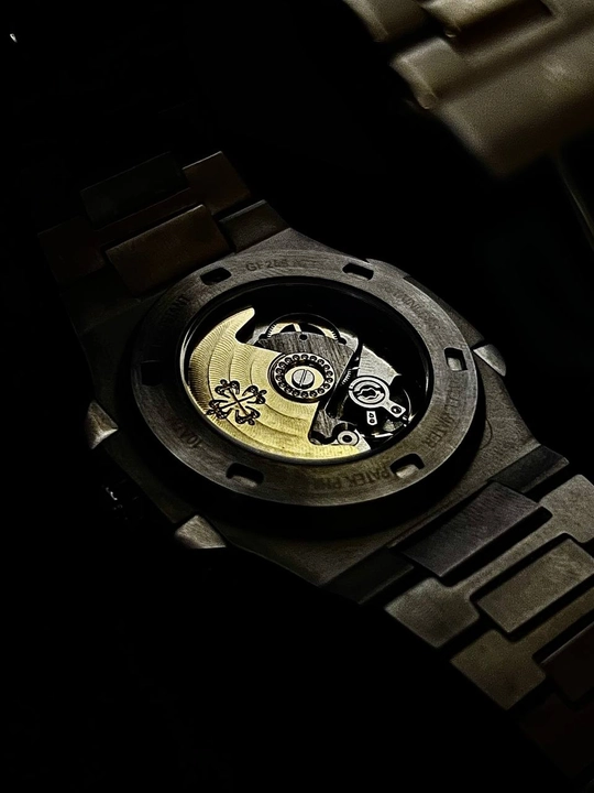 Patek Philippe Nautilus с зелёным циферблатом