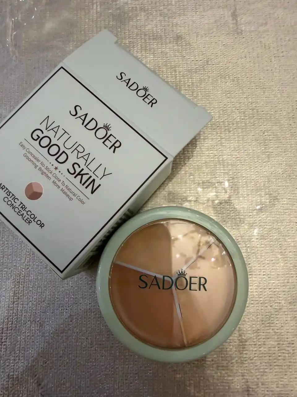 Кремовый консилер-корректор для лица SADOER, 3 цвета в 1 палетке, 10.5 г
