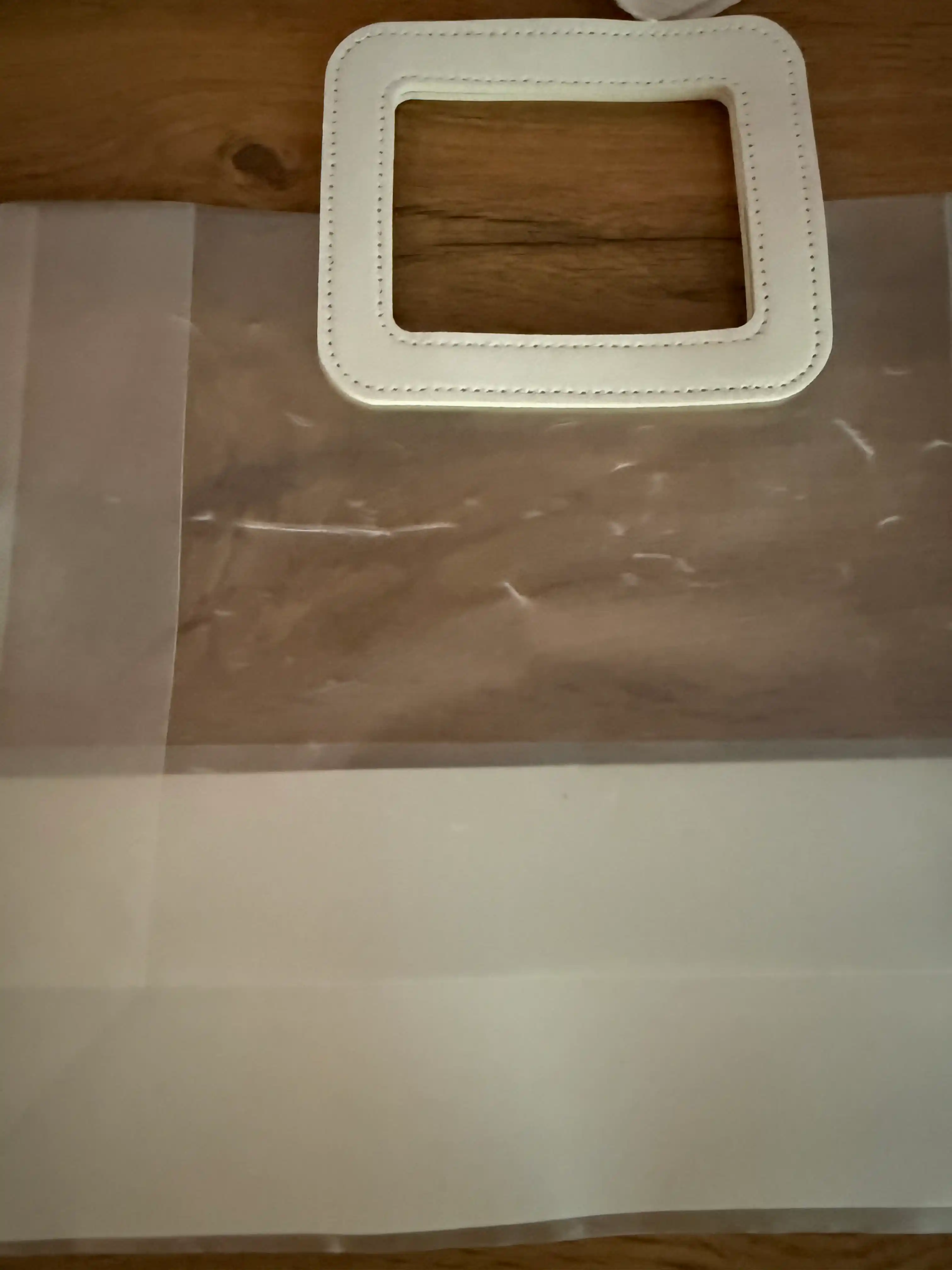 Sovg`a paket, Polietilen paket, PVX, Sovg`a uchun paket
