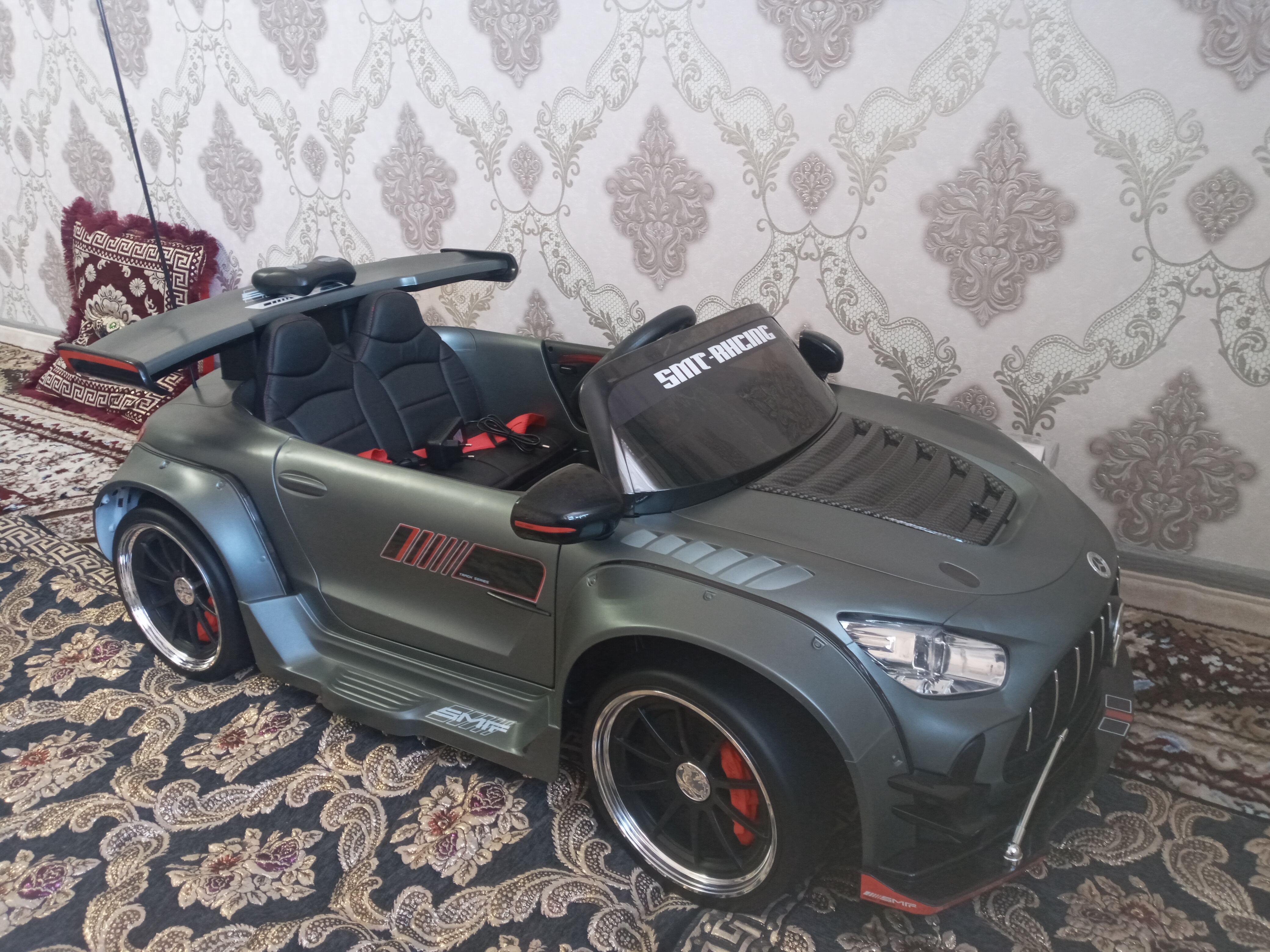 Детский электромобиль Mercedes-Benz AMG + дрифт