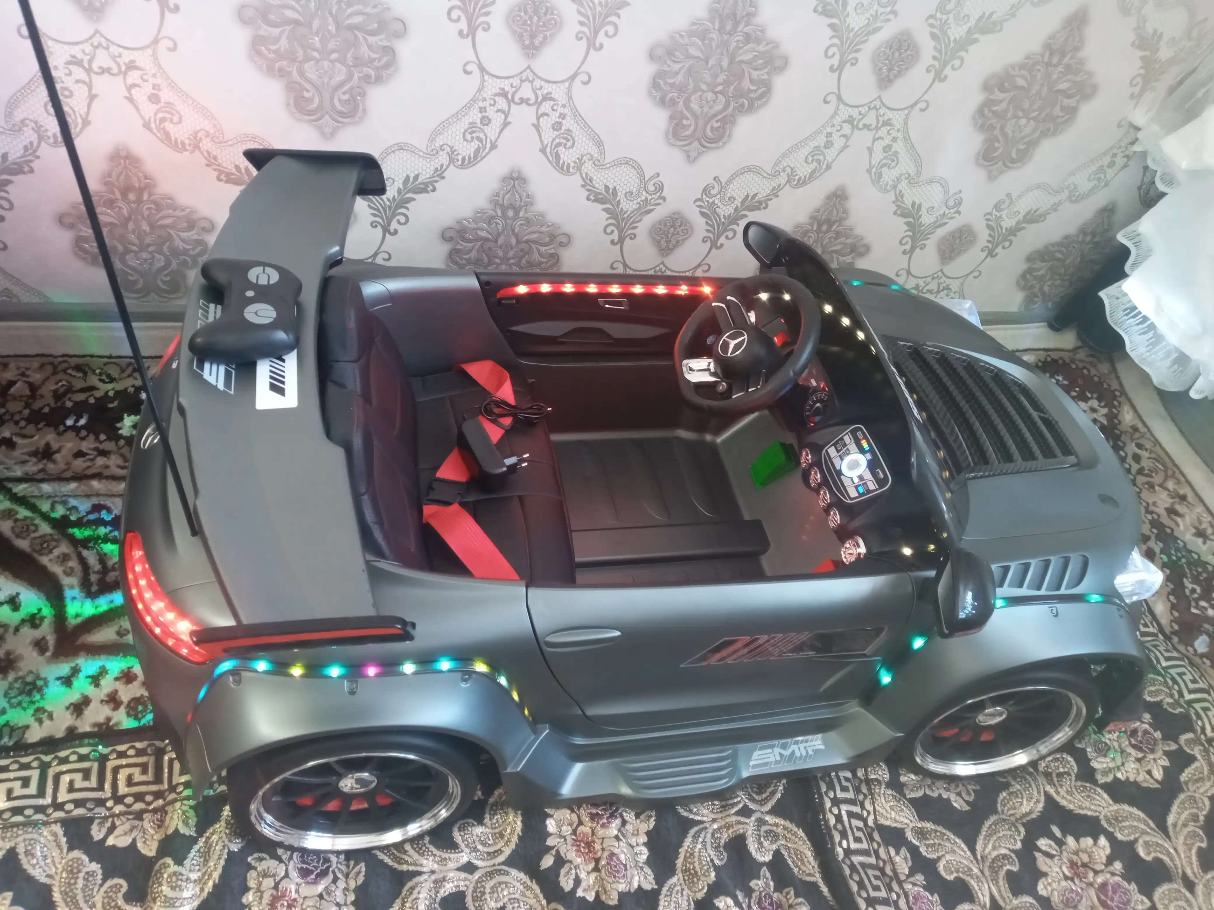 Детский электромобиль Mercedes-Benz AMG + дрифт