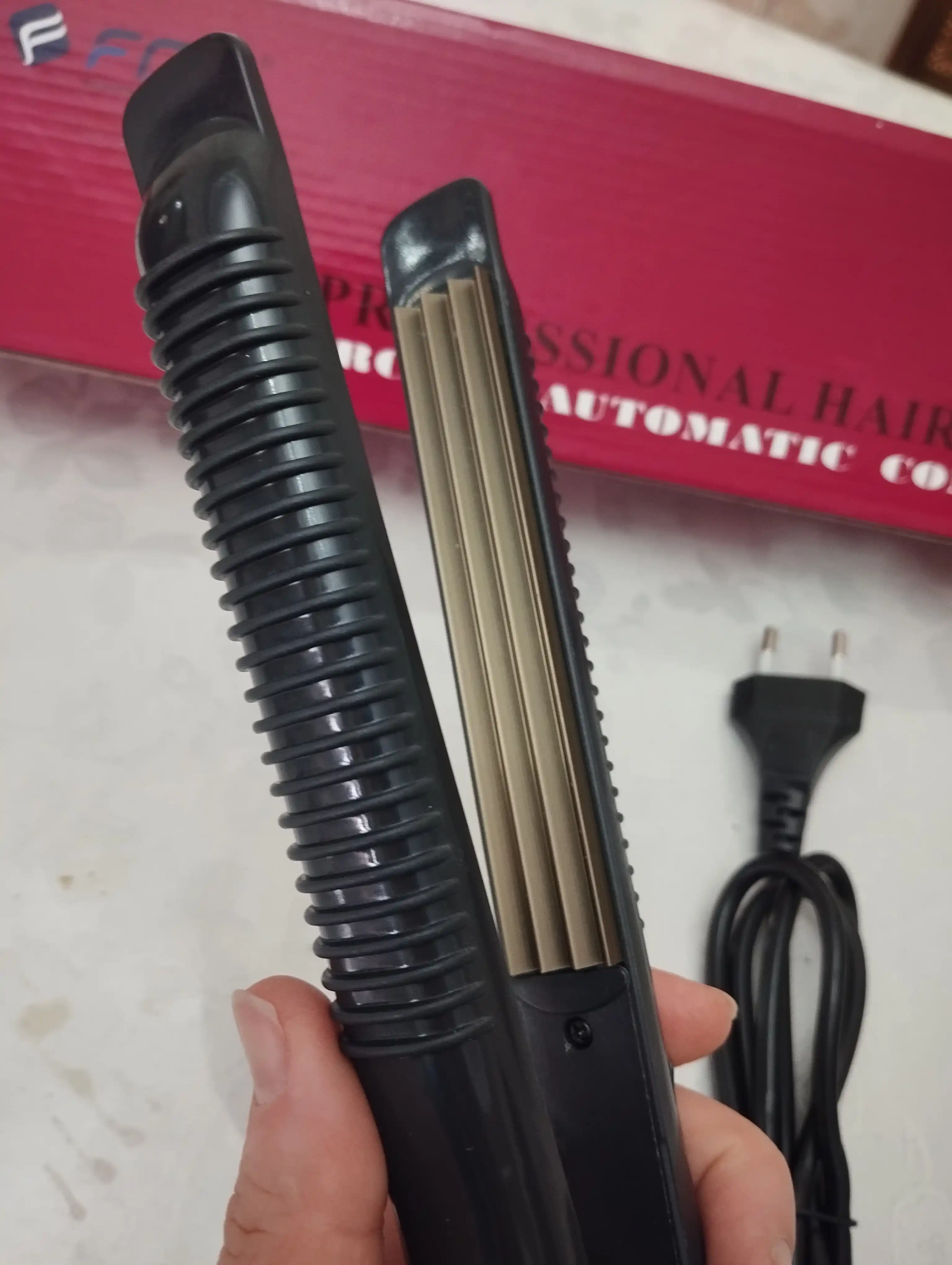 Hair Styler - soch to‘g‘rilagichi va jingalak qisqichlari