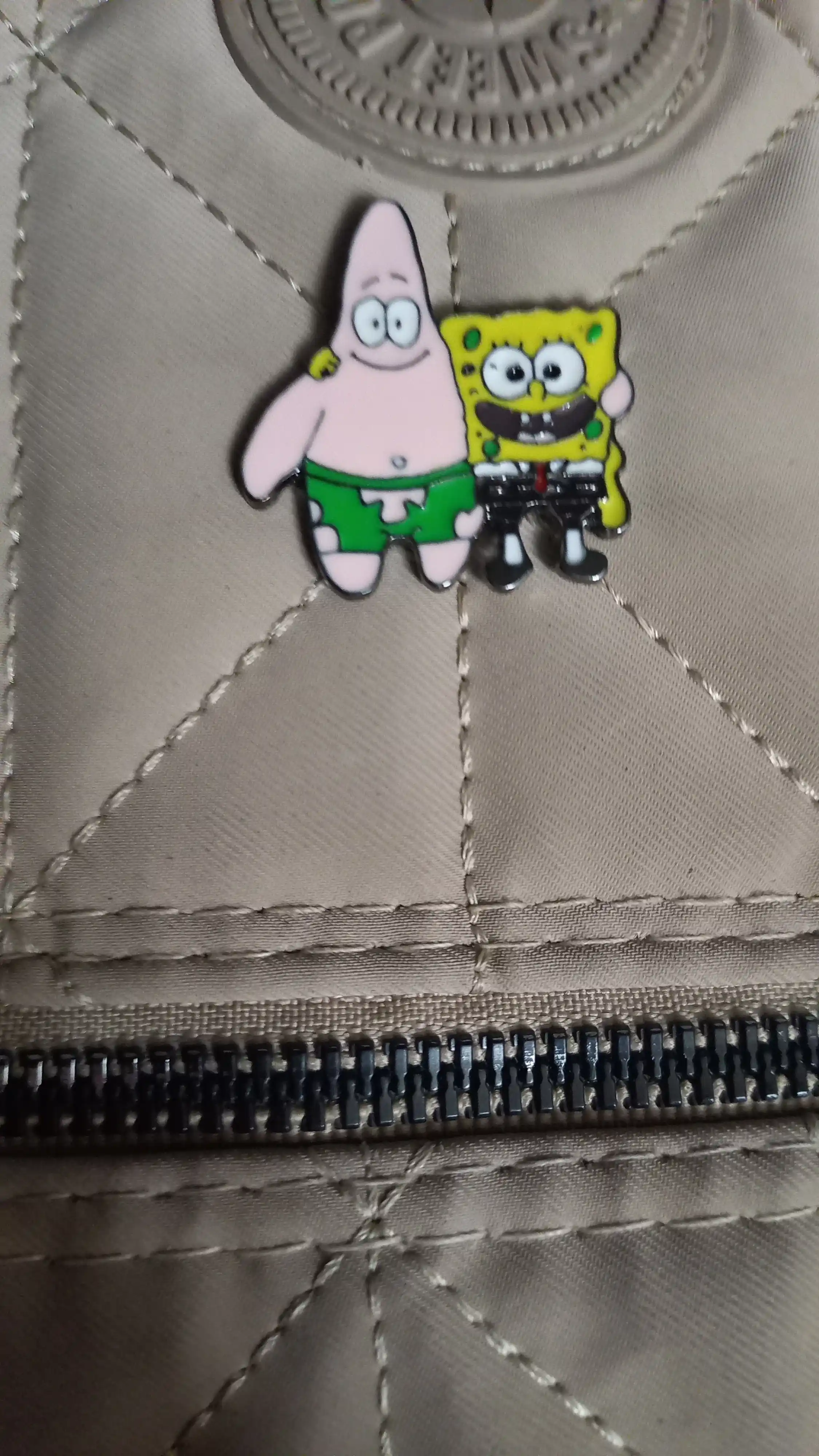Металлические значки, пин на одежду "Губка Боб Квадратные Штаны, Sponge Bob Square Pants"