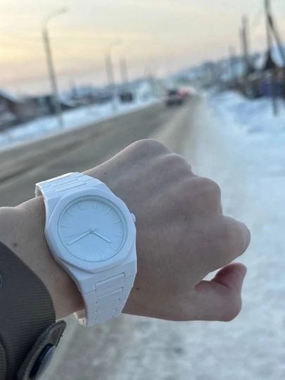 Мужские часы, в стиле минимализм, с металлическим ремешком — EA7-MENWATCH-БЕЛЫЙ