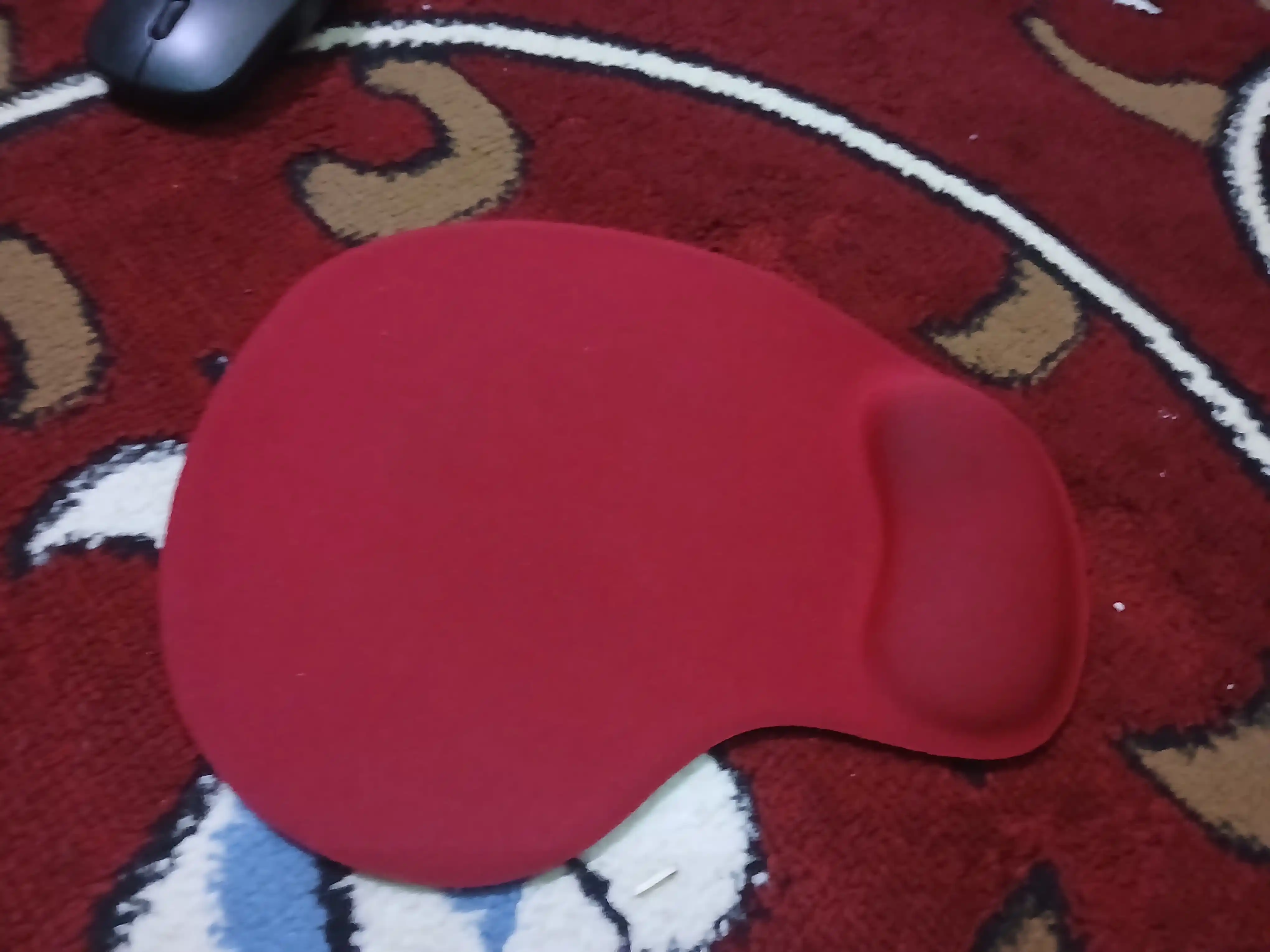 Mouse Pad with Gel Wrist Support — коврик для мыши с гелевой поддержкой кисти
