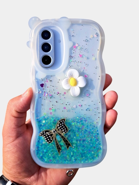 Силиконовый чехол с 3D цветком для Samsung A06, A56 декоративный дизайн, с ремешком