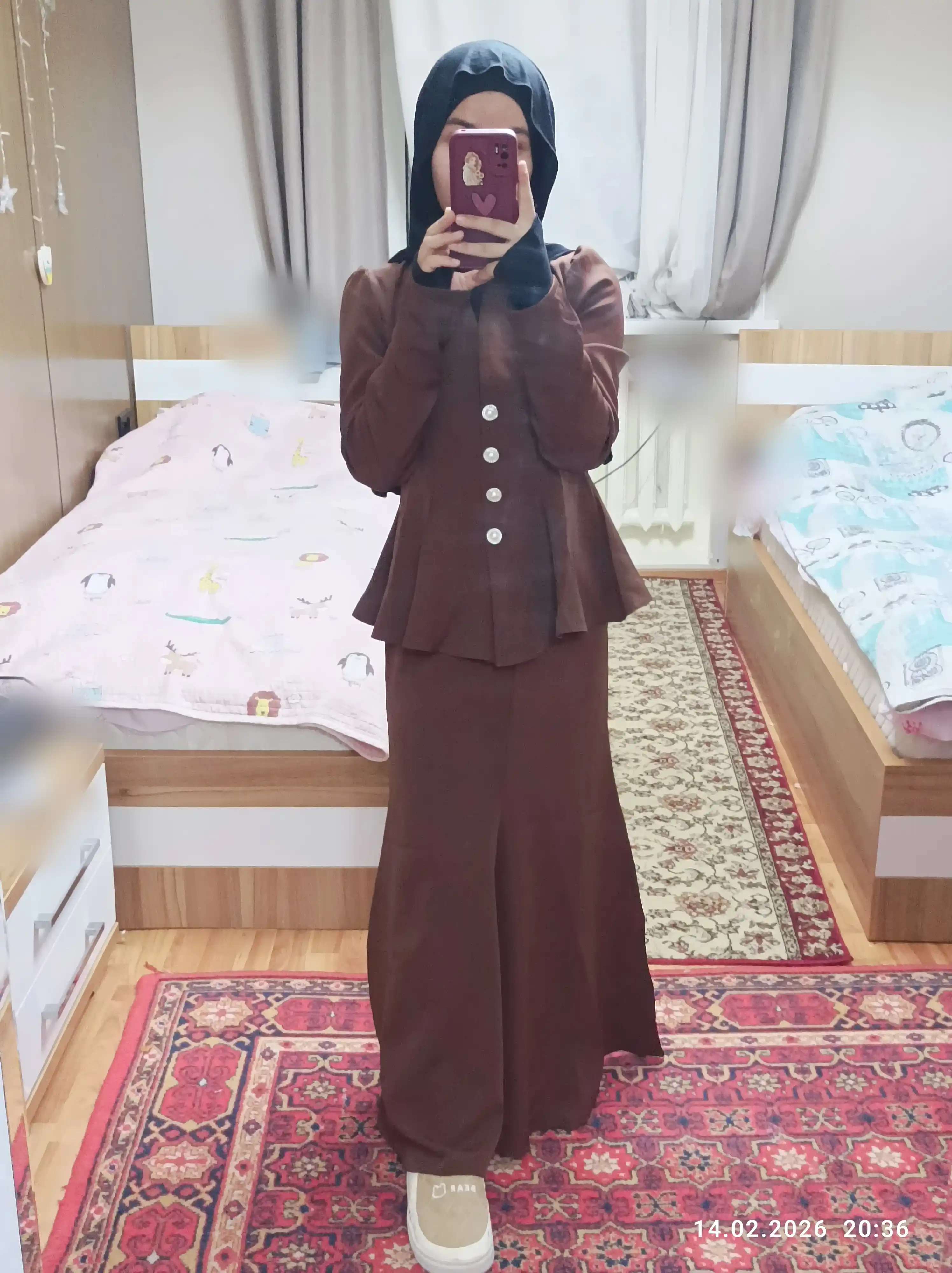 Женская одежда, кофта и юбка для девушек
