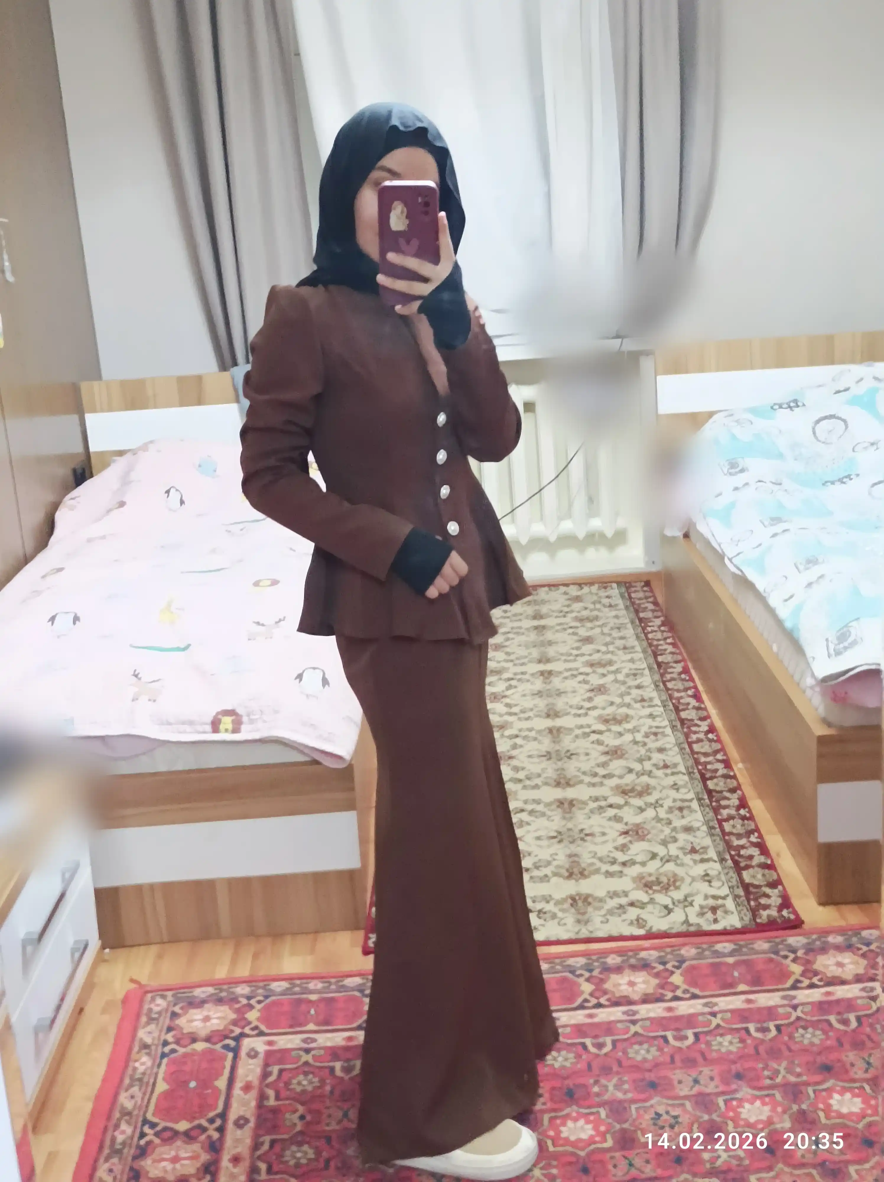 Женская одежда, кофта и юбка для девушек
