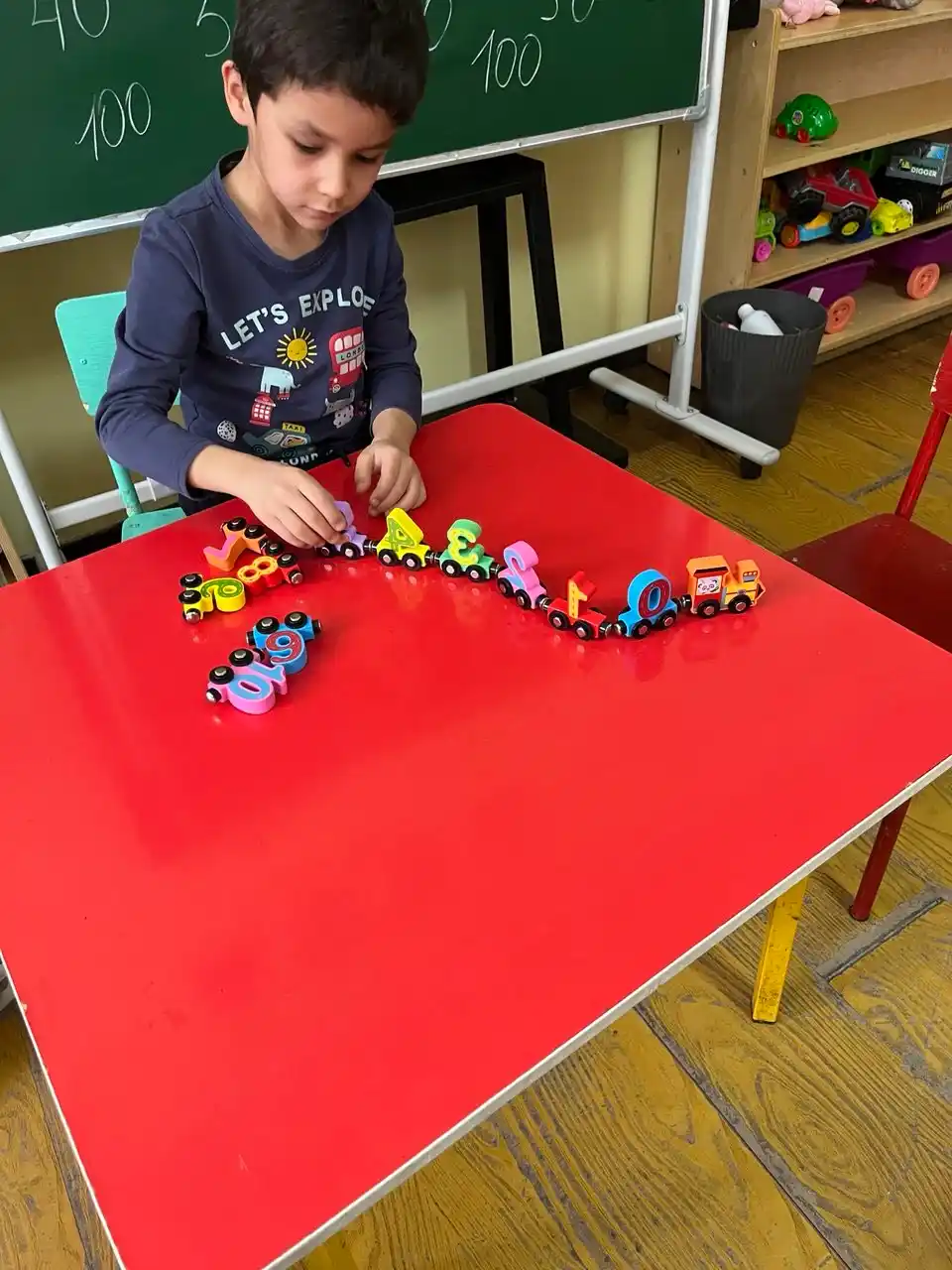 Magnitli yog‘och sonli poyezd, 0–10, Montessori rivojlantiruvchi bolalar o‘yinchog‘i