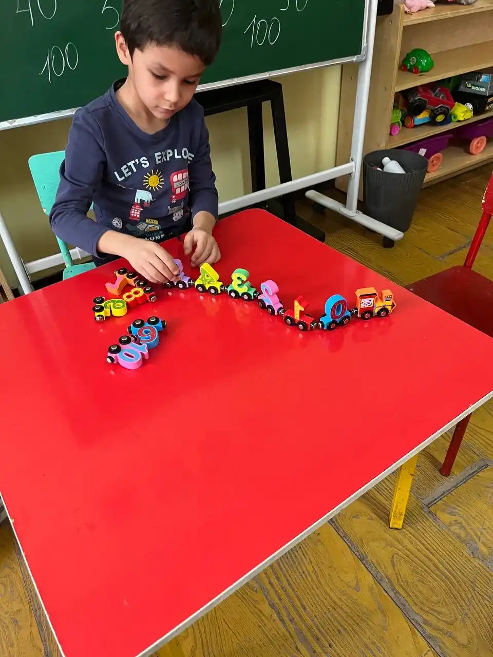 Magnitli yog‘och sonli poyezd, 0–10, Montessori rivojlantiruvchi bolalar o‘yinchog‘i