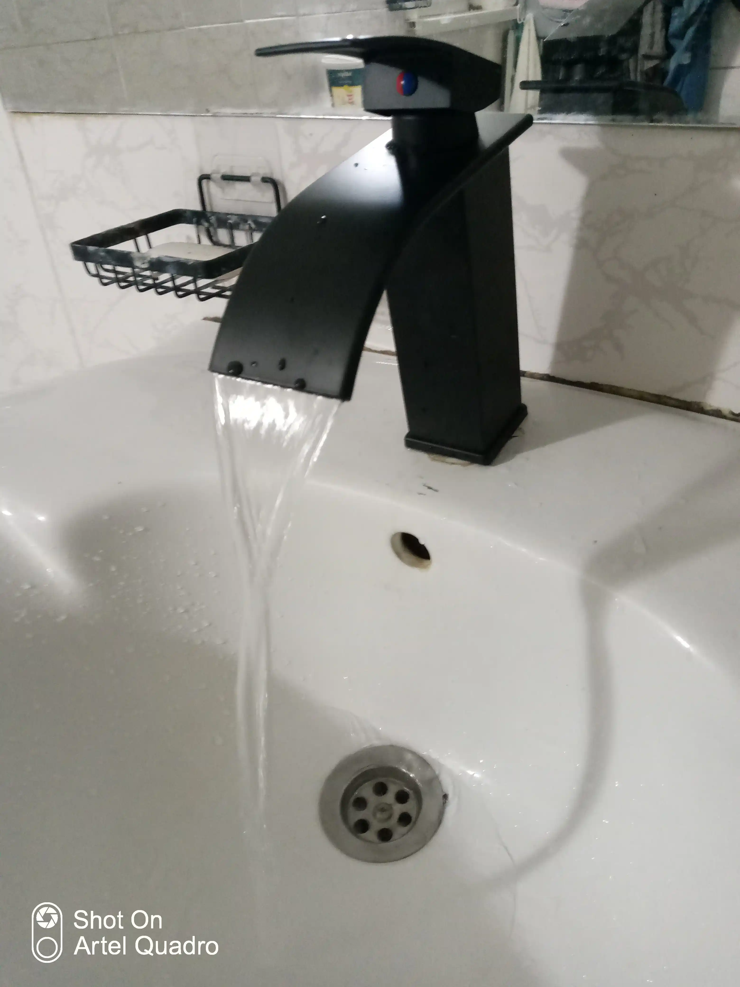 Sharsharali lavabo mikseri