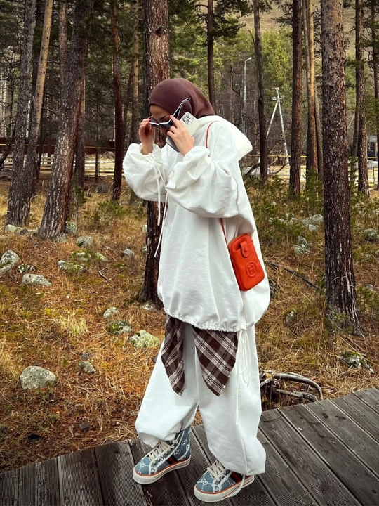Ayollar sport kostyumi ikki qismli, hudi va jogger shim oversize, kundalik to‘plam