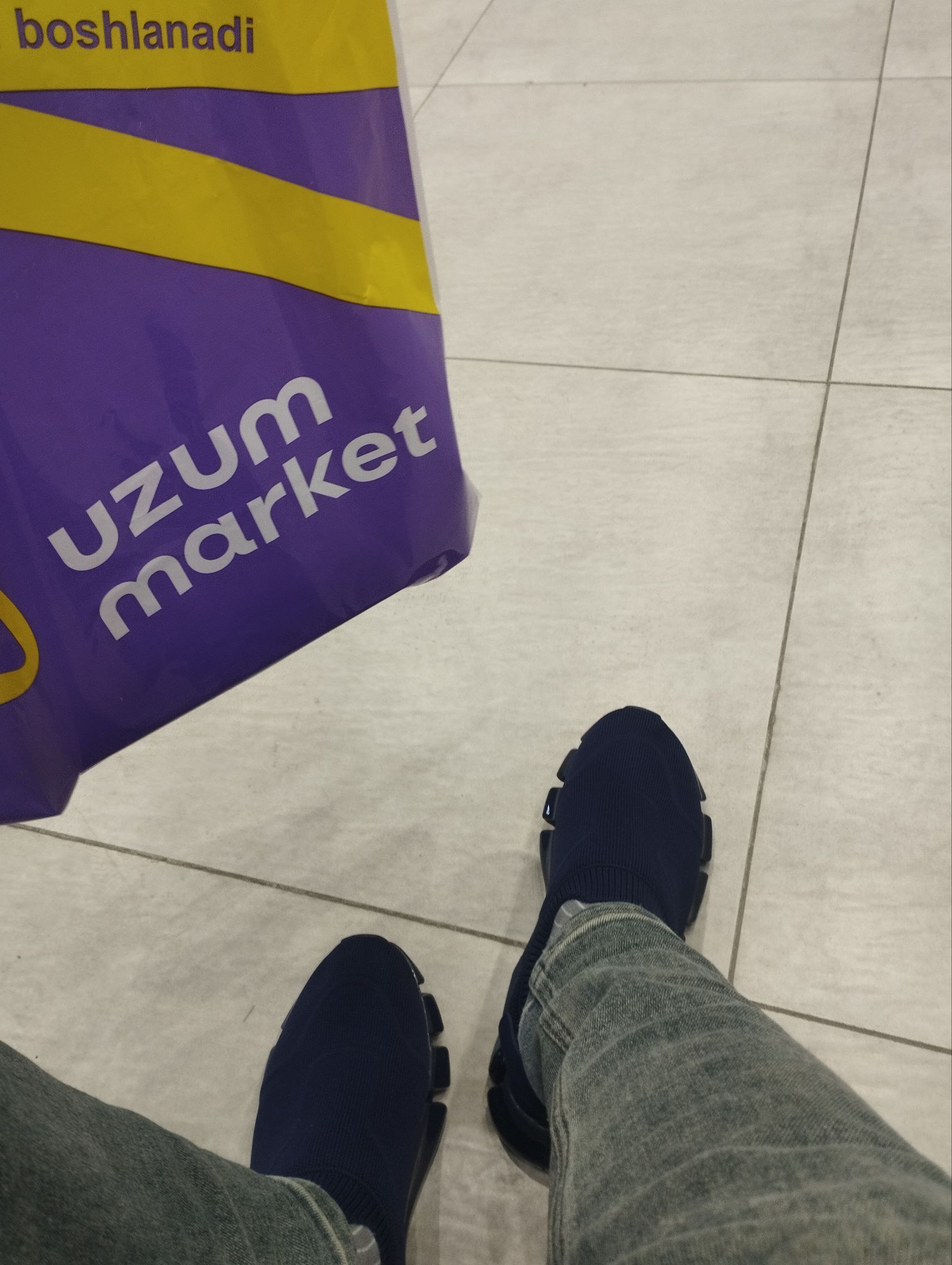Erkaklar uchun krossovkalar Tods, о'lcham 40-45, 1 o‘lchamga kam o‘lchaydi