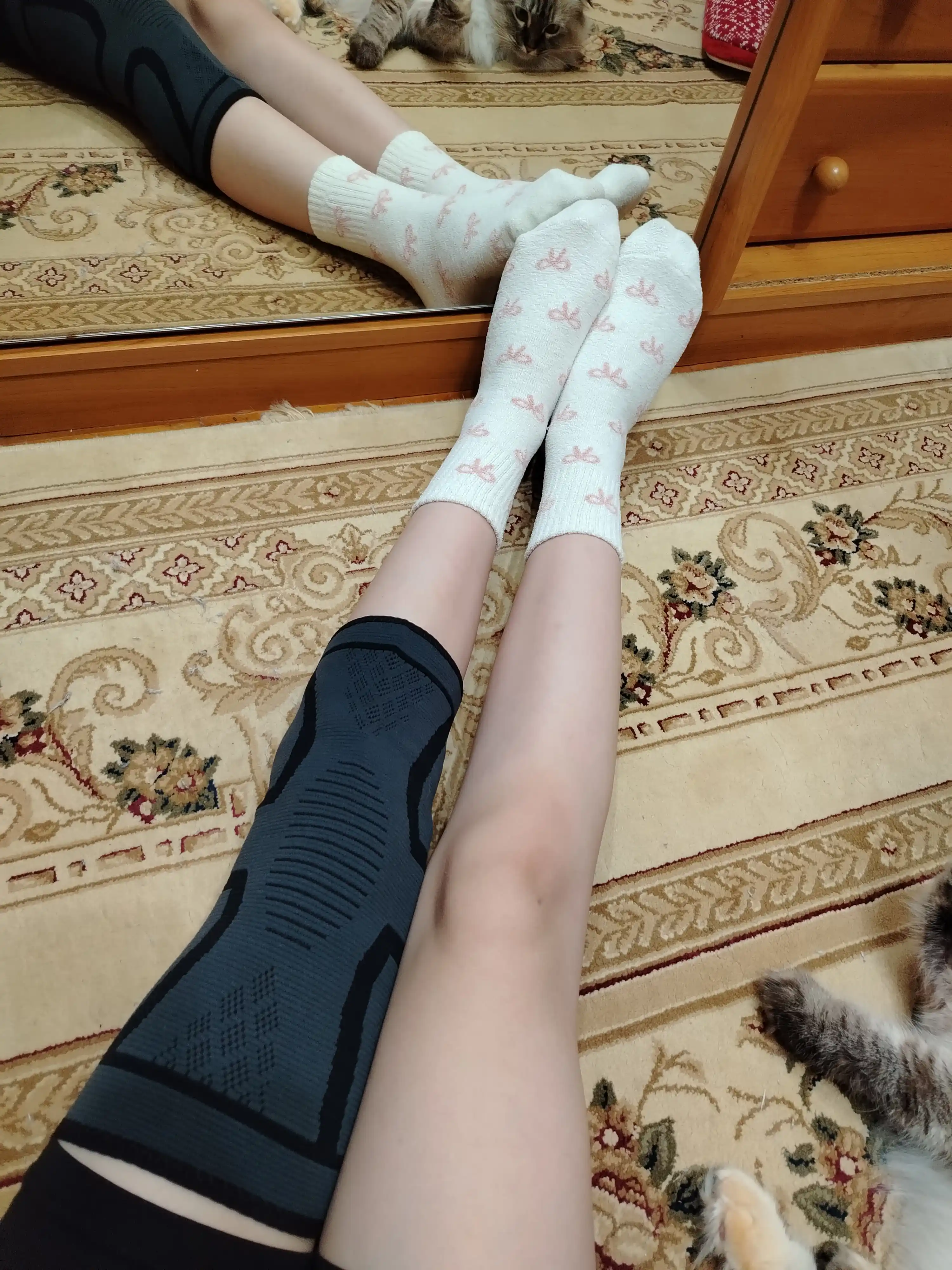 Наколенник эластичный, компрессионный