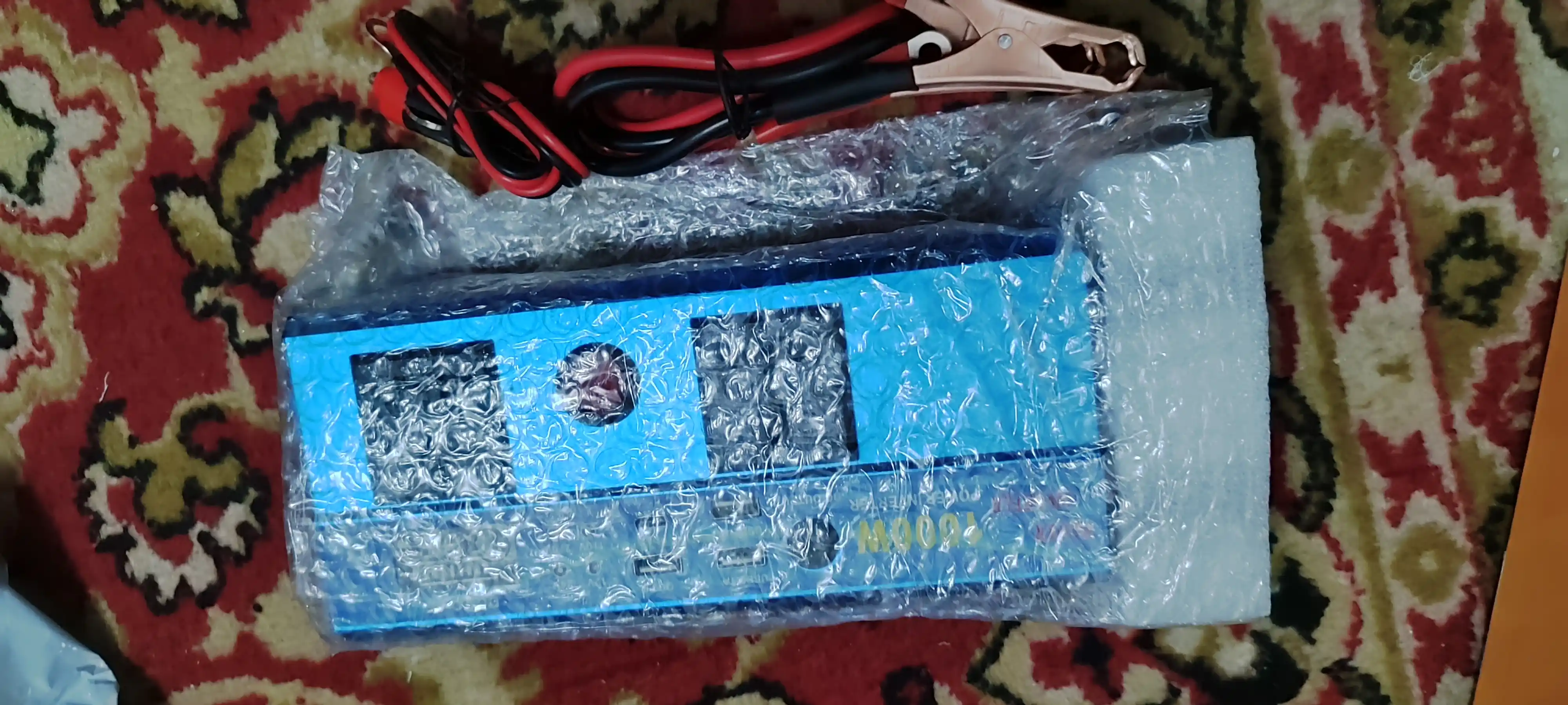 Smart inverter, LCD 12, 24V, 220V, Quyosh panellari va batareyalar uchun
