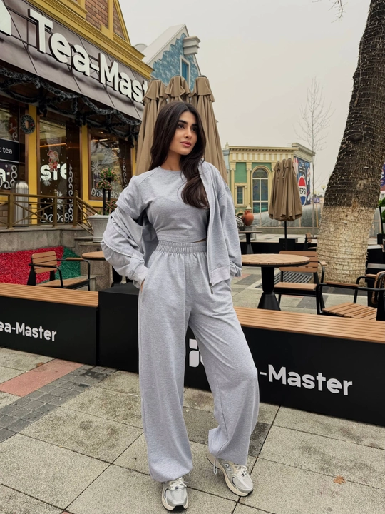 Sport kiyimi, ayollar sport velur kostyumi: yashinli kurtka va shim, standart S-XL