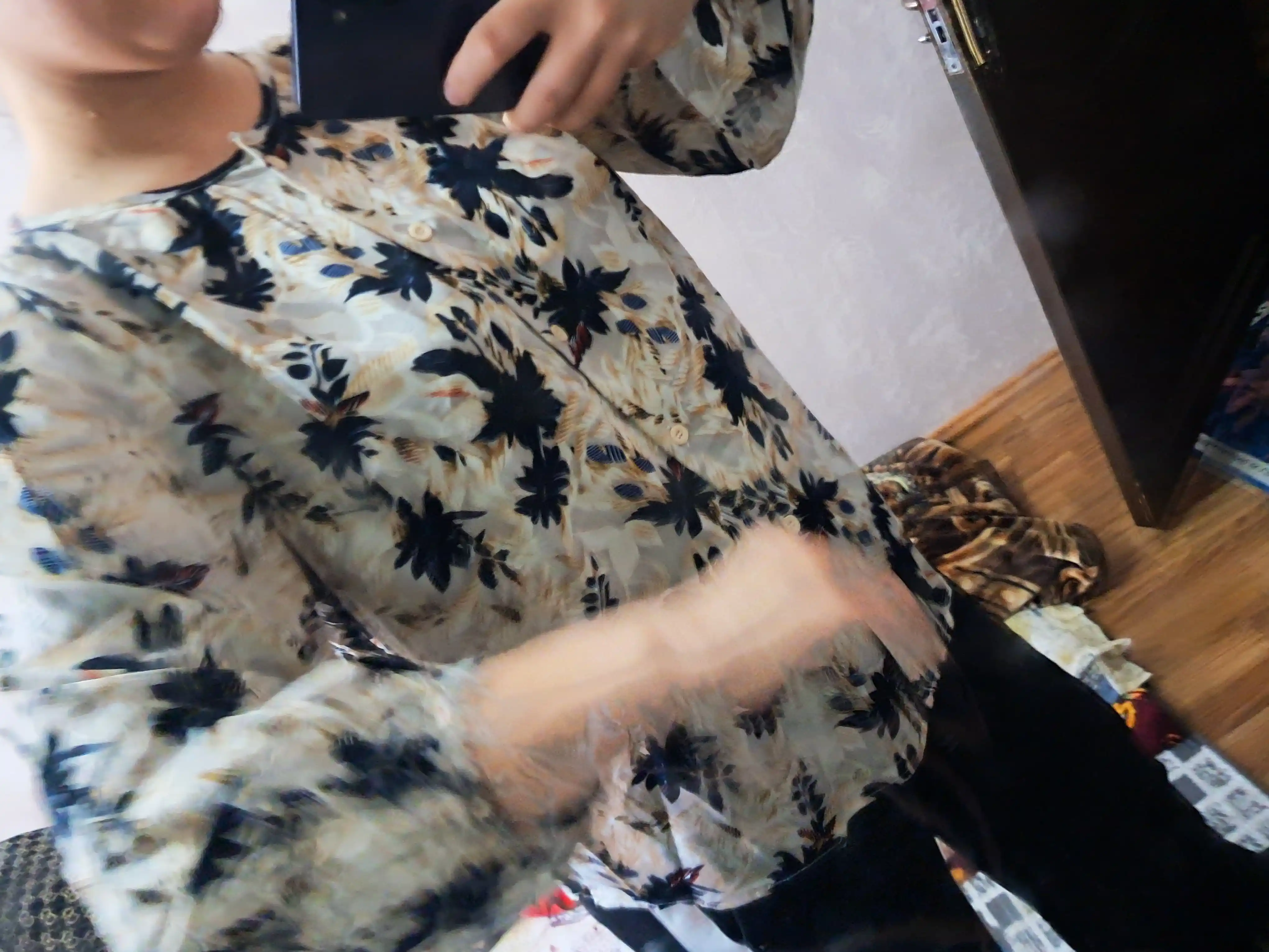 Ayollar bluzkasi, qizlar uchun chiroyli - EllyFashion