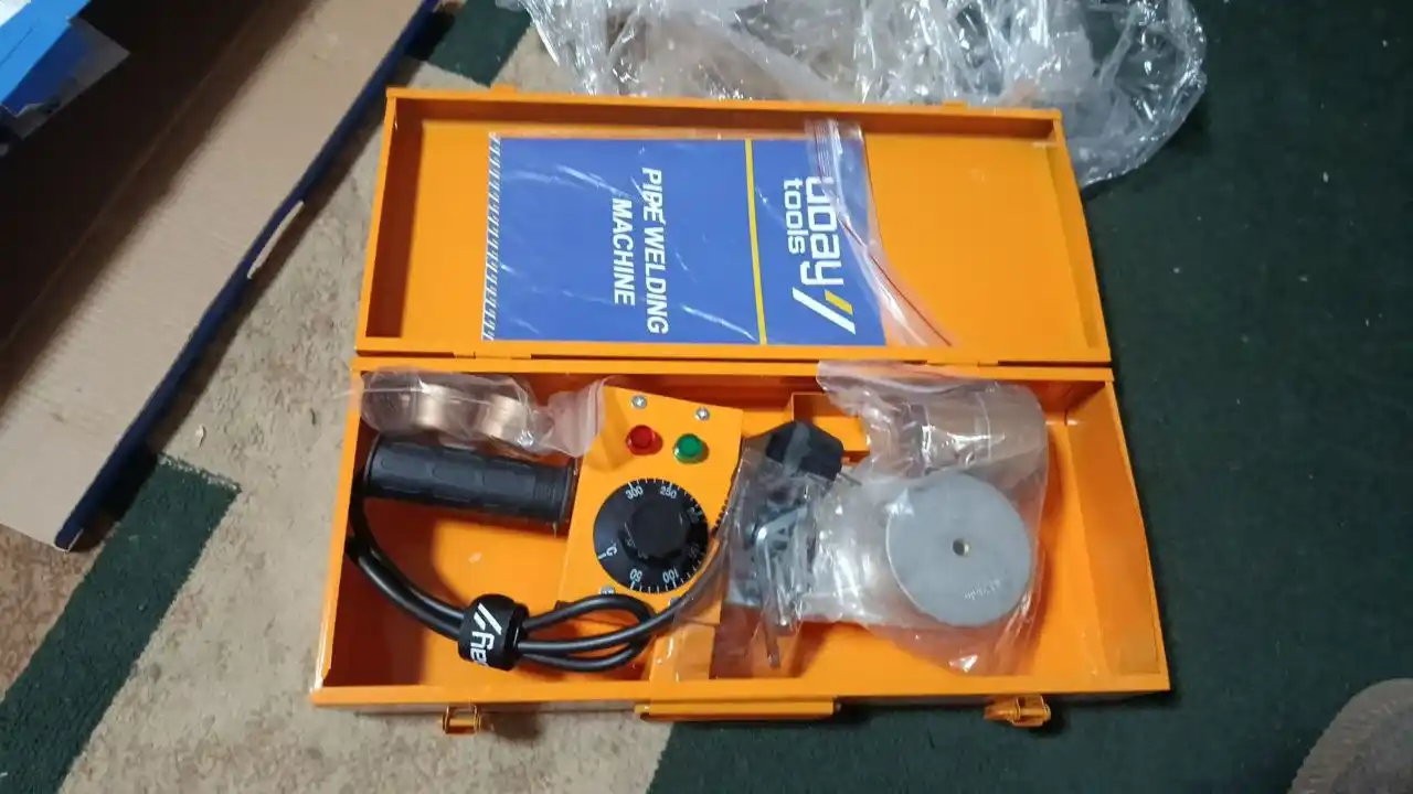 Elektr plastik yamaydi, dazmol santexnika ubay