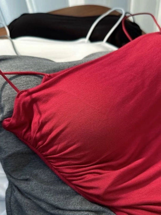 Ayollar uchun mayka top, astariga chashka tikilgan, universal o‘lchami 40-62 kg