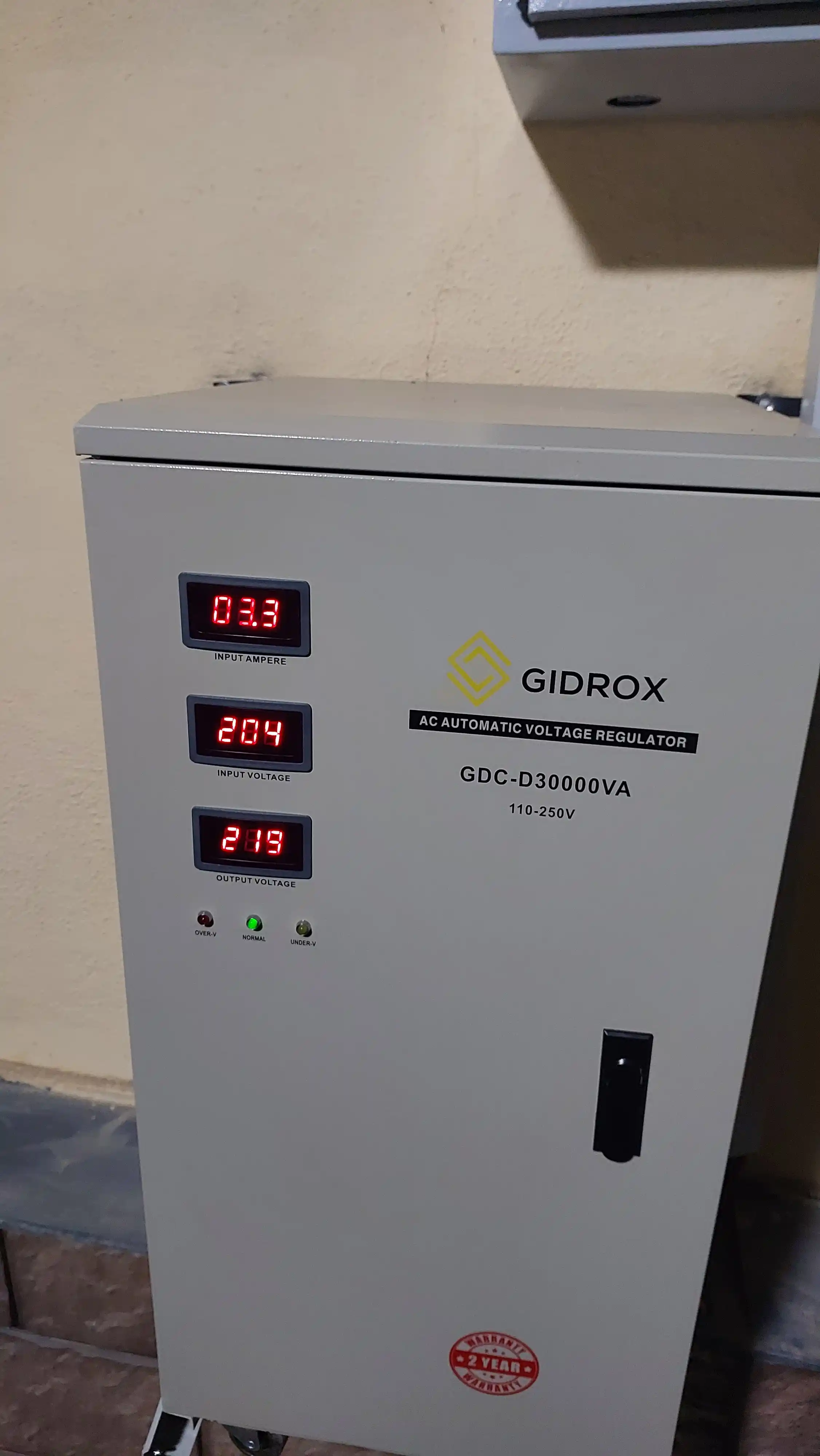 Kuchlanish stabilizatori GIDROX 5-KVA, 10-KVA, 15-KVA, 30-KVA, later