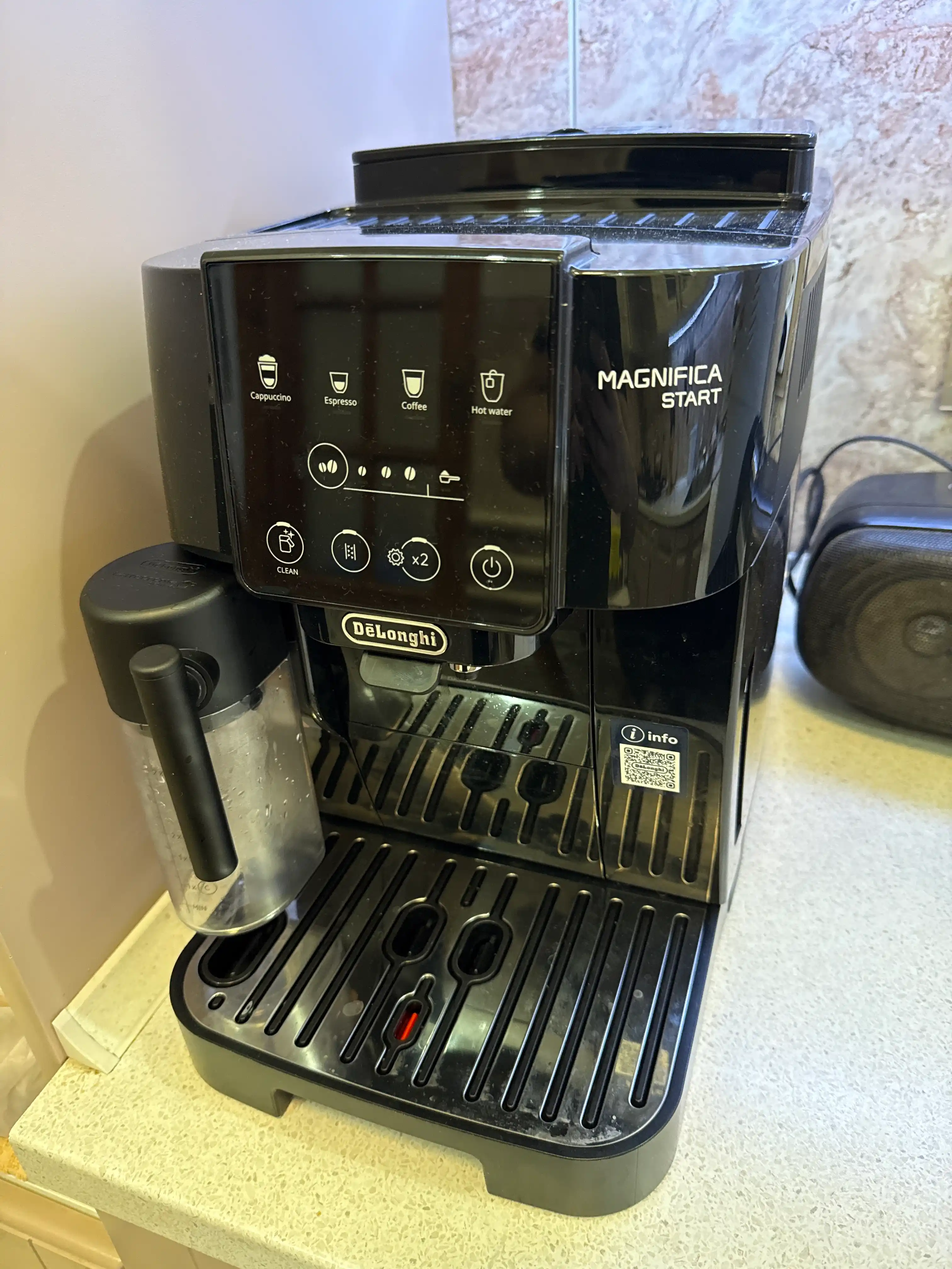 DeLonghi ECAM220.60.B Magnifica Start avtomatik qahva mashinasi LatteCrema