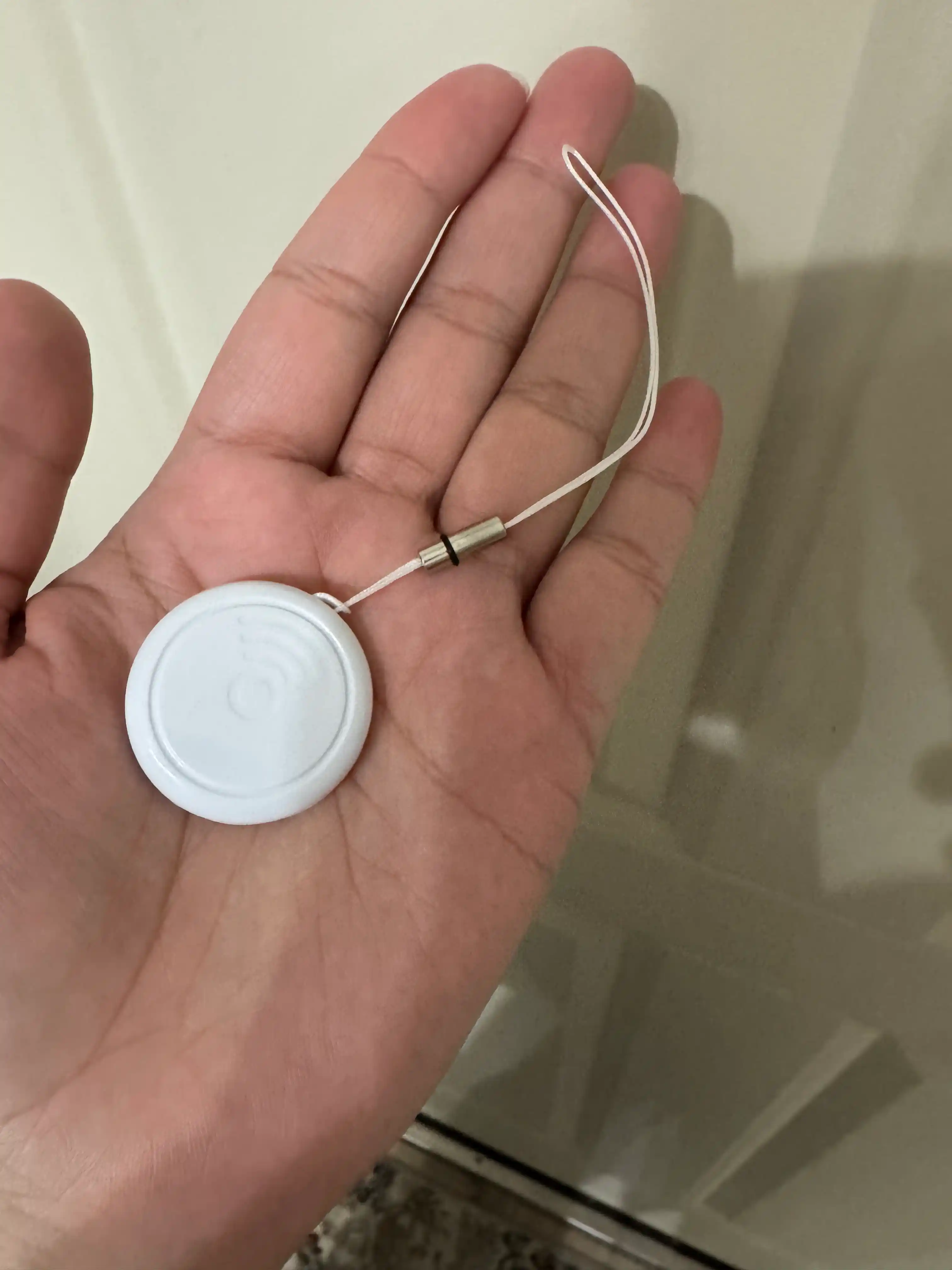 Поисковый Bluetooth-трекер для вещей - совместим с Локатор, аналог AirTag, iOS MFi
