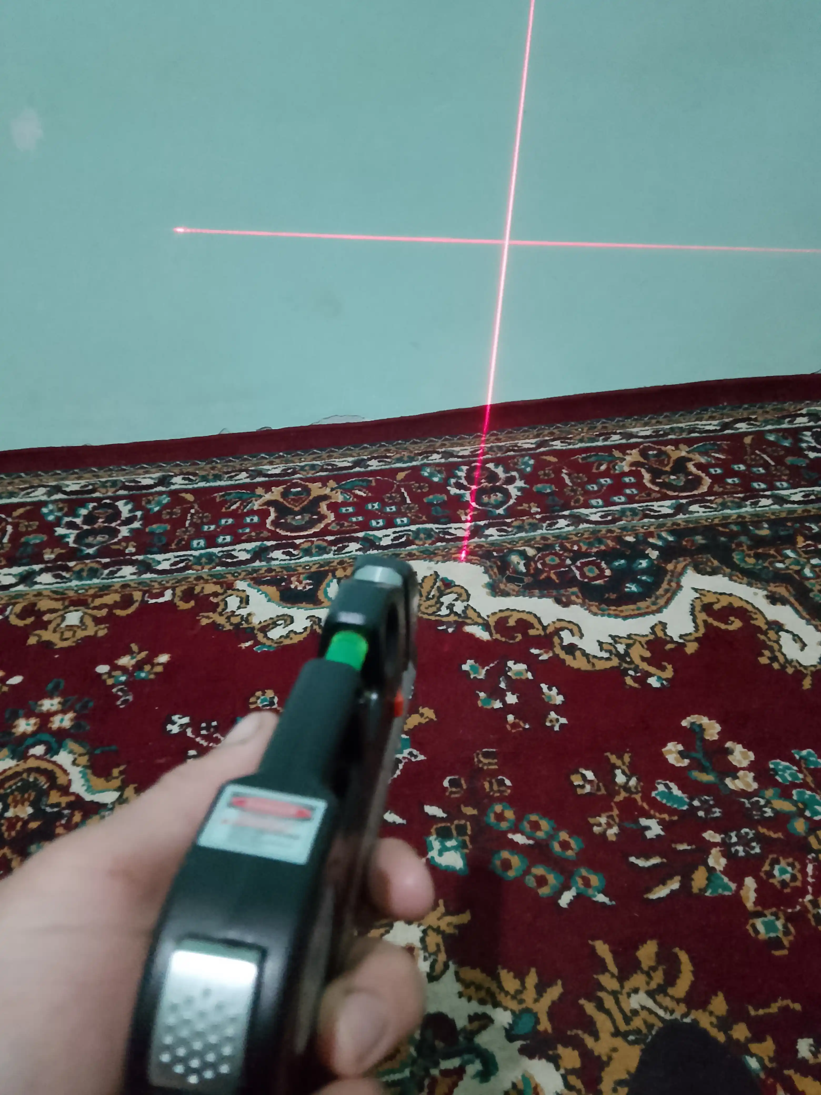 Lazerli uroven MK-LV03 Muller Craft o'lcho'v lentasi va jazvar bilan