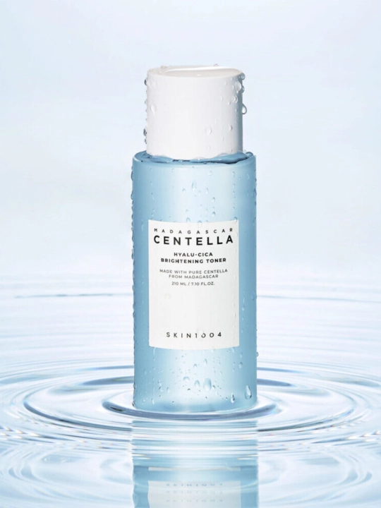 Namlantiruvchi toner, ton tekislovchi SKIN1004 Centella Hyalu-Cica, 210 ml - 