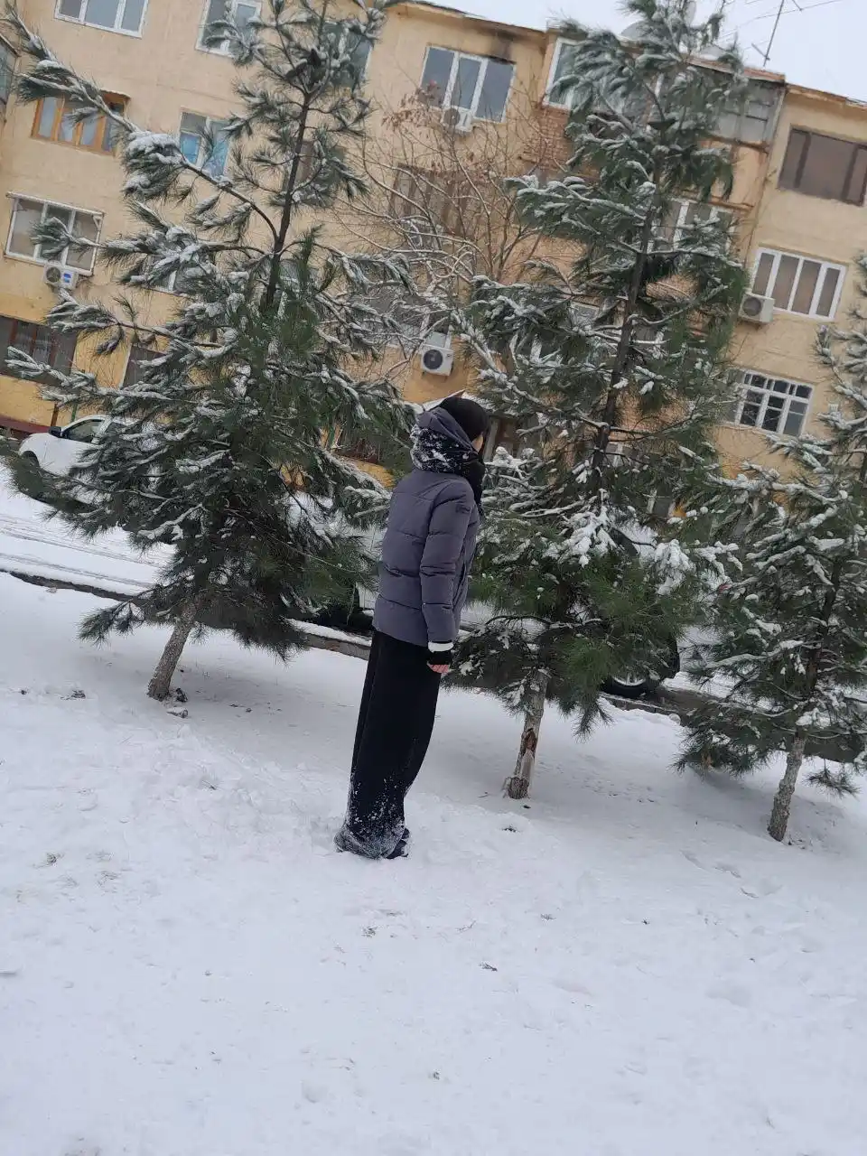 OVERSAYZ  Elastik belbog'li va cho'ntakli ayollarning kundalik keng o'lchamli shimlari