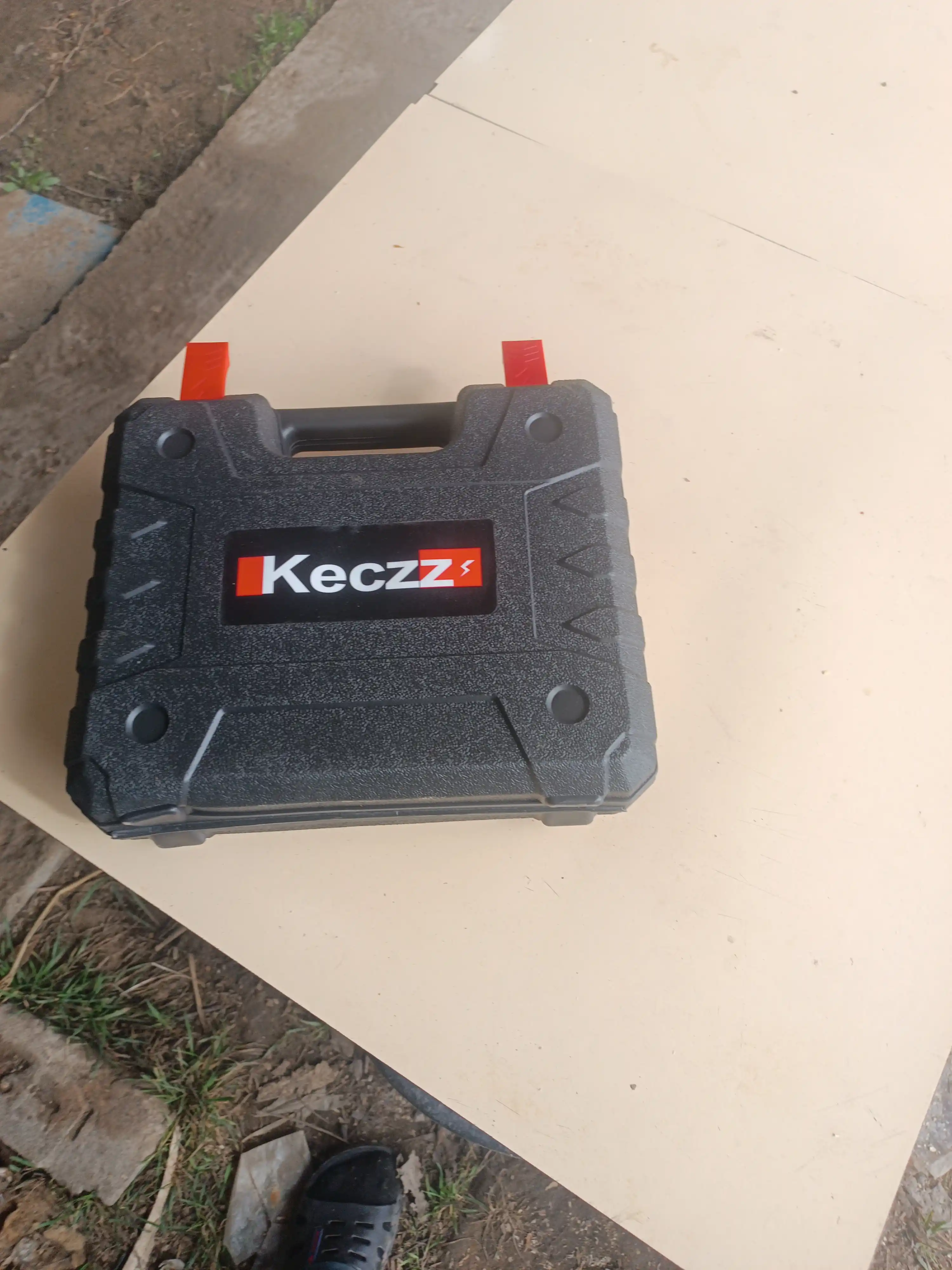 Дрель шуруповерт KECZZ 18/48/98 B, бесщёточный, набор из 24 предметов