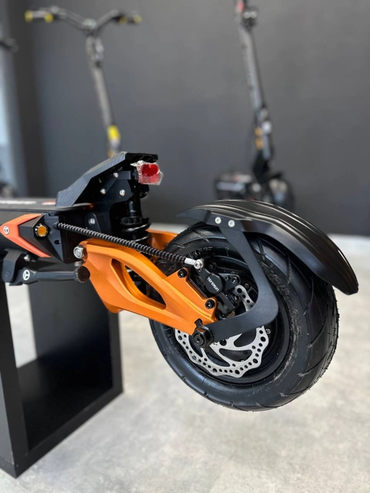 Elektr scooter Teverun Blade GT II 3200 Vt, 60v 26ah, 90 km/soatgacha, 80 km, IP54