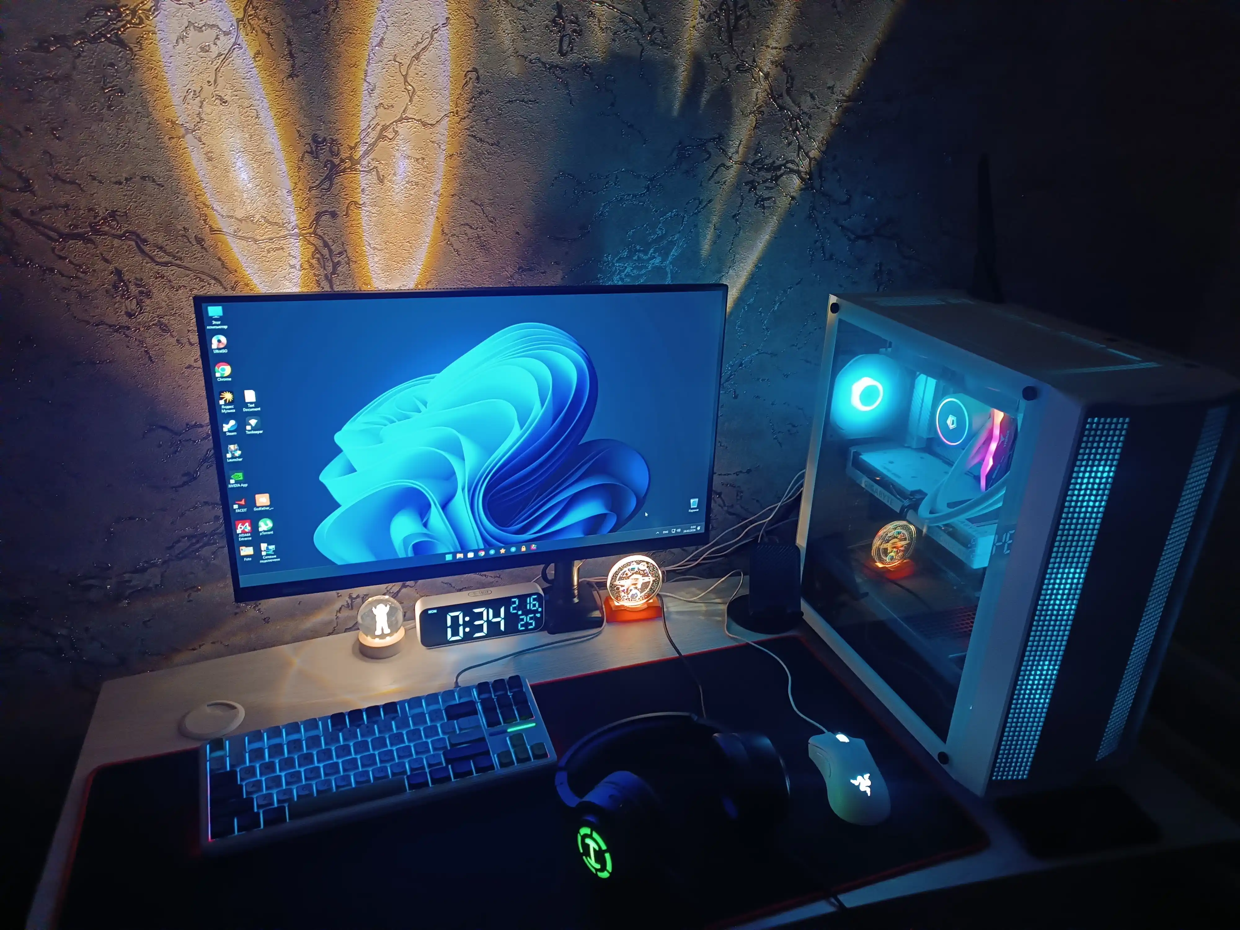 Современные, многофункциональные LED настольные часы