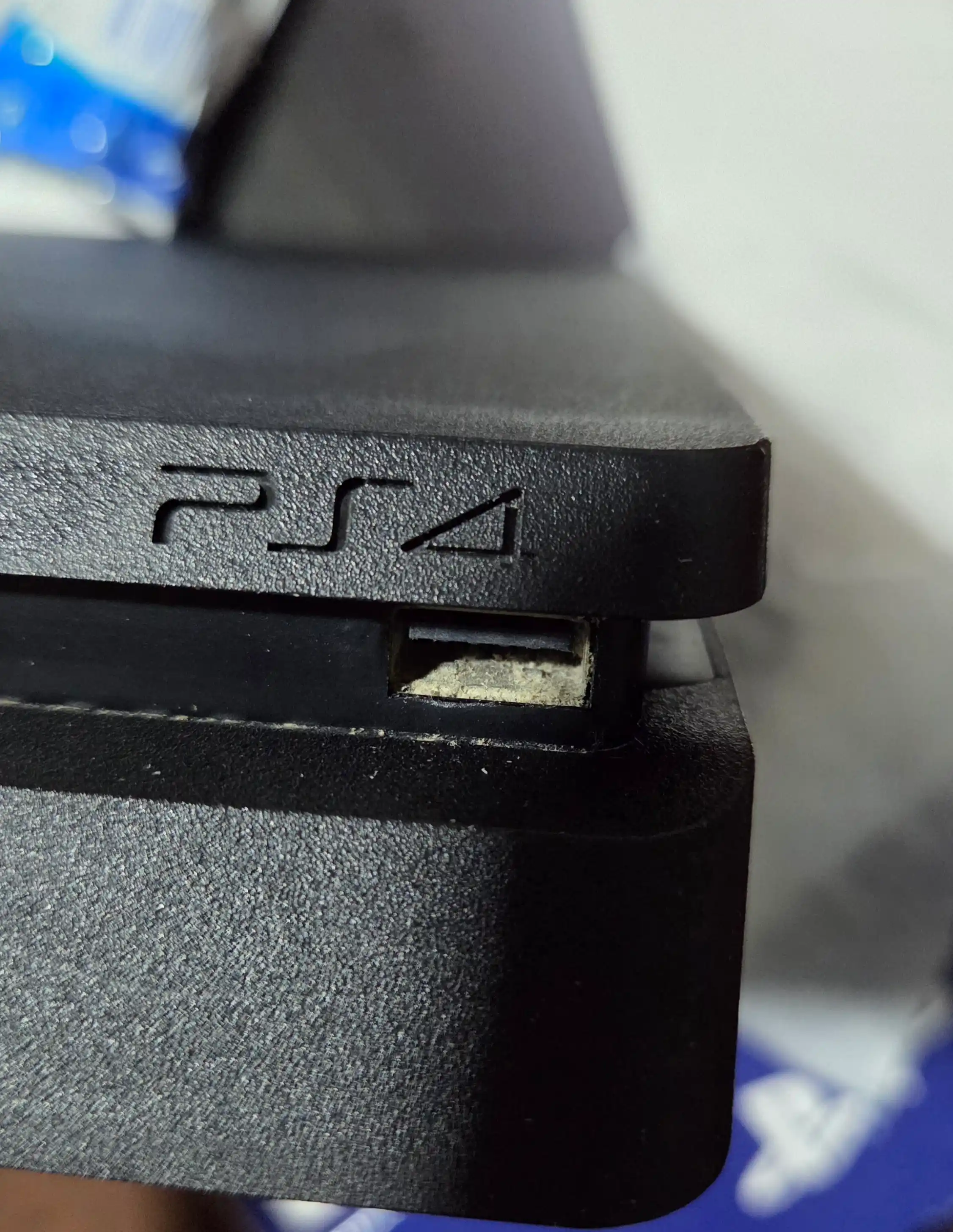 Playstation 4 Pro 1TB 11.00 versiyasi, o‘yinlar bilan