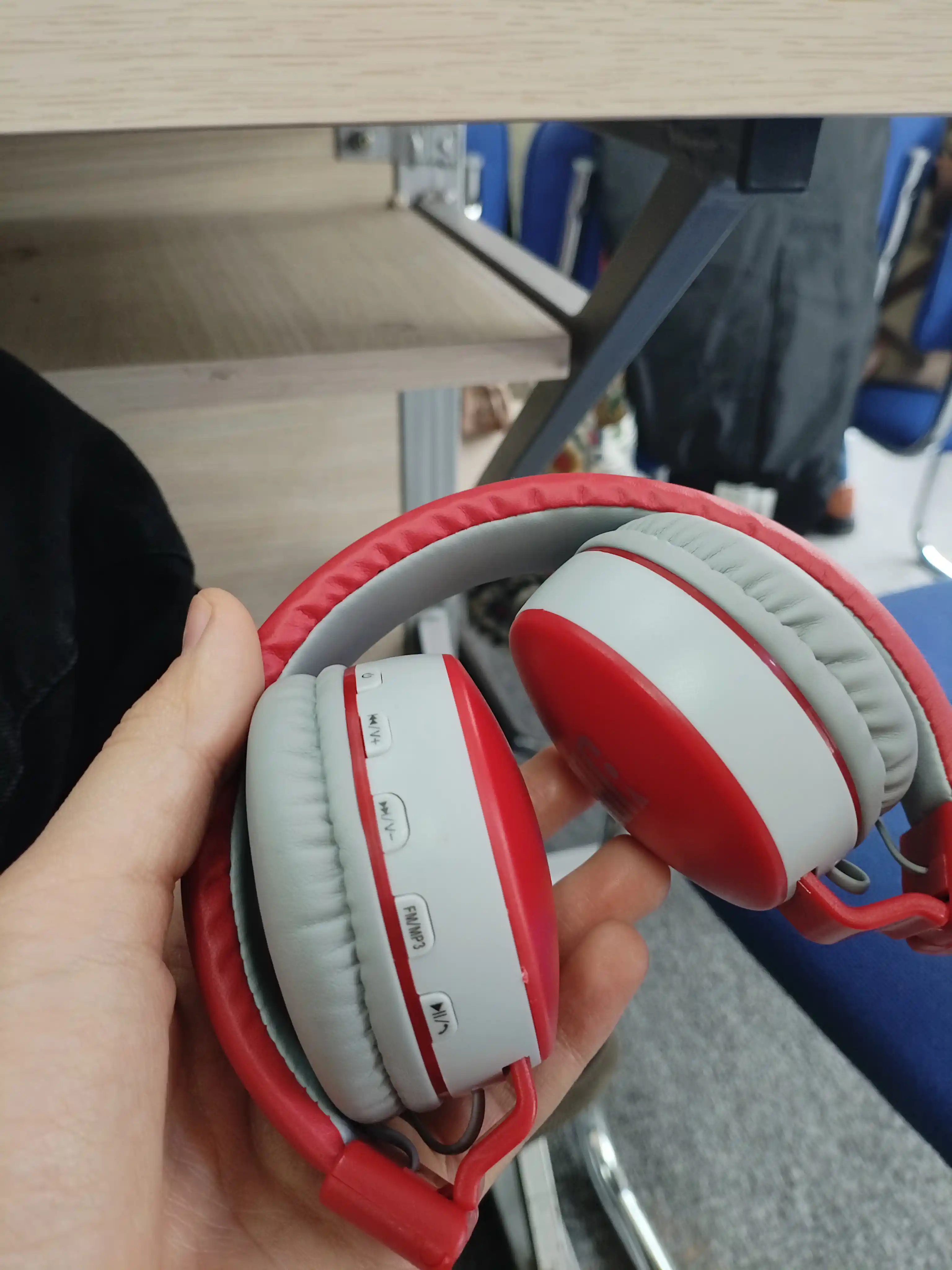 Simsiz Bluetooth quloqchinlar 881A / 771A, telefon va kompyuter uchun