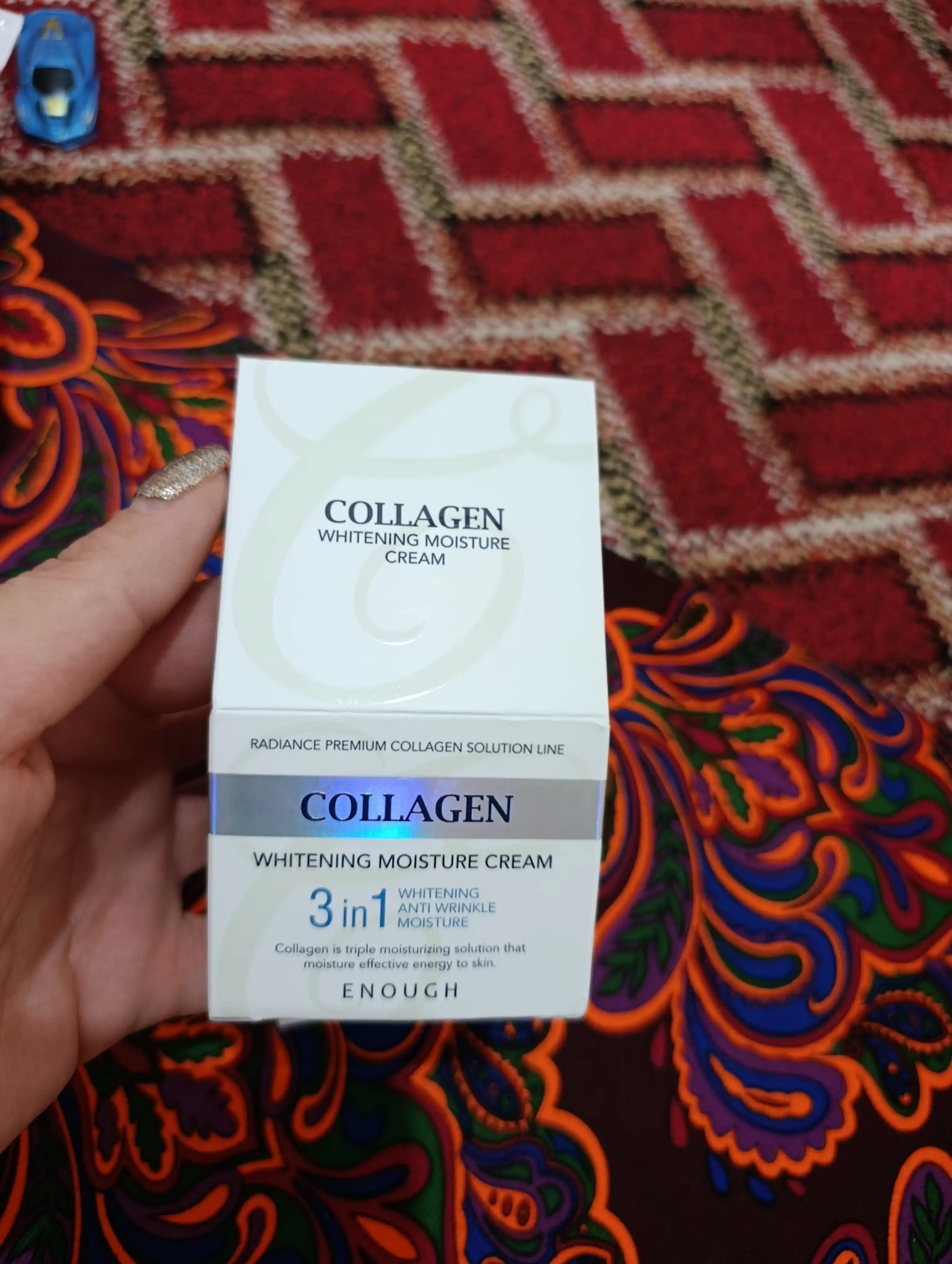 Kollagenli oqartiruvchi, namlantiruvch, ajinlarga qarshi va yoshartiruvchi yuz krem, 50 ml