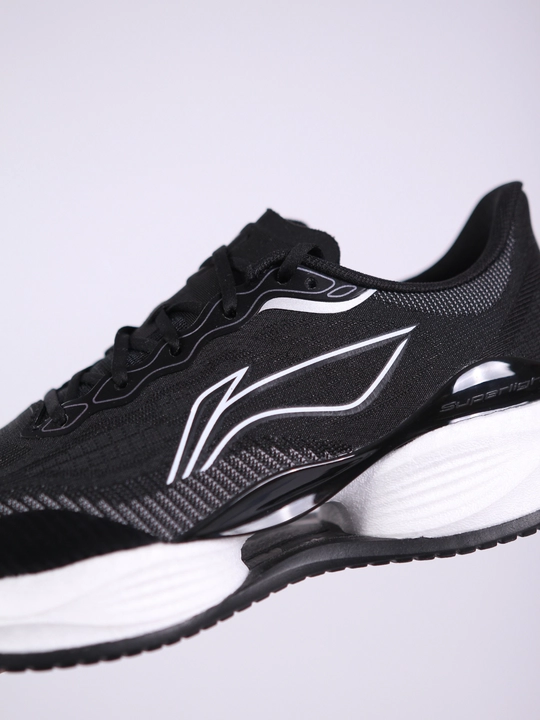 Кроссовки беговые Li-Ning Super Light 22 ARBV002, лёгкие спортивные кроссовки для бега