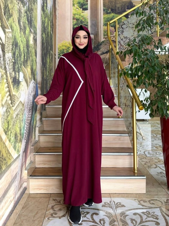 Hijob bilan tikilgan ayollar namoz ko‘ylagi, kundalik namoz va umra uchun qulay liboslar